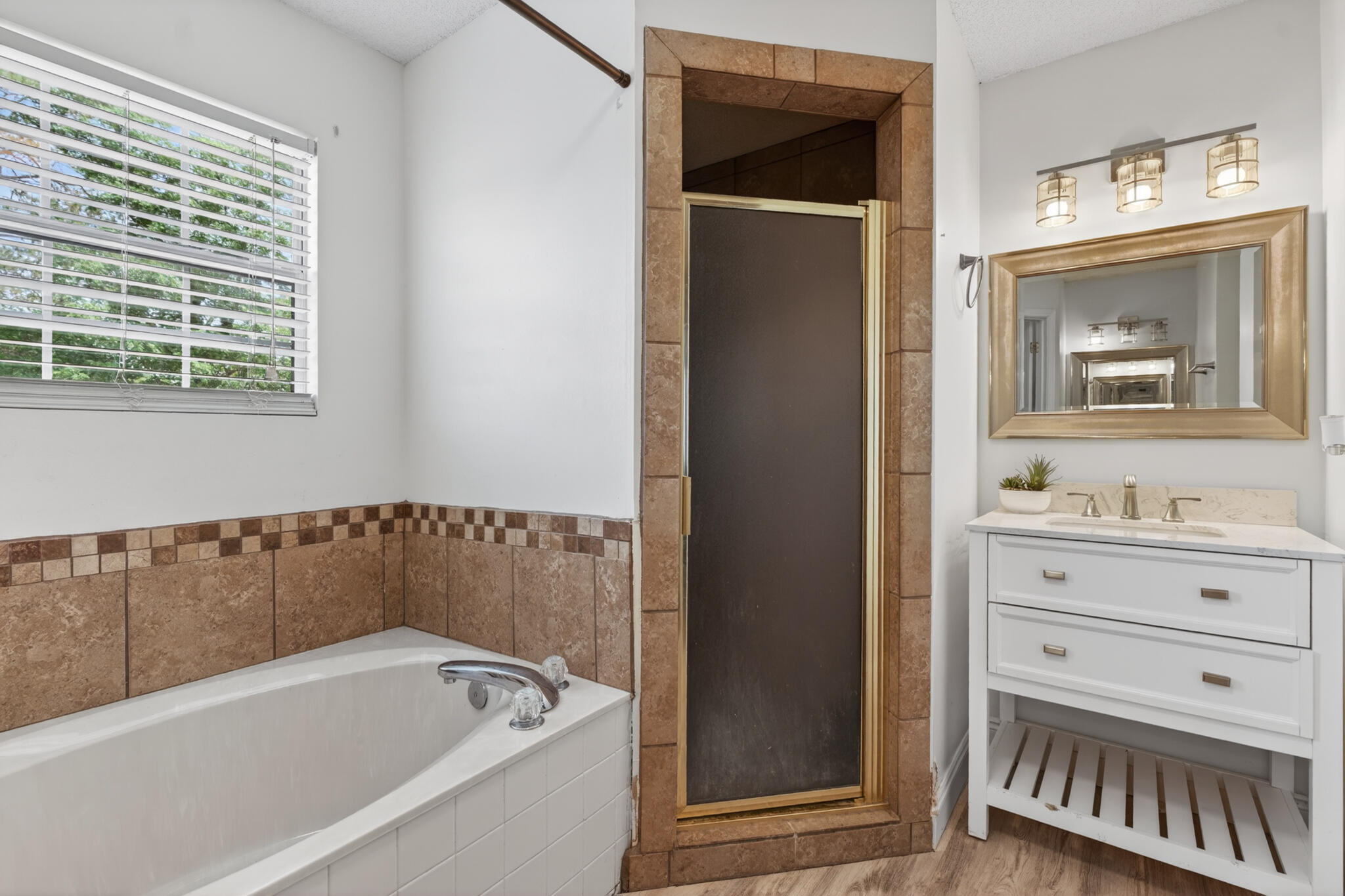 COUNTRYVIEW ESTATES 4TH ADDN PH 2 - Residential