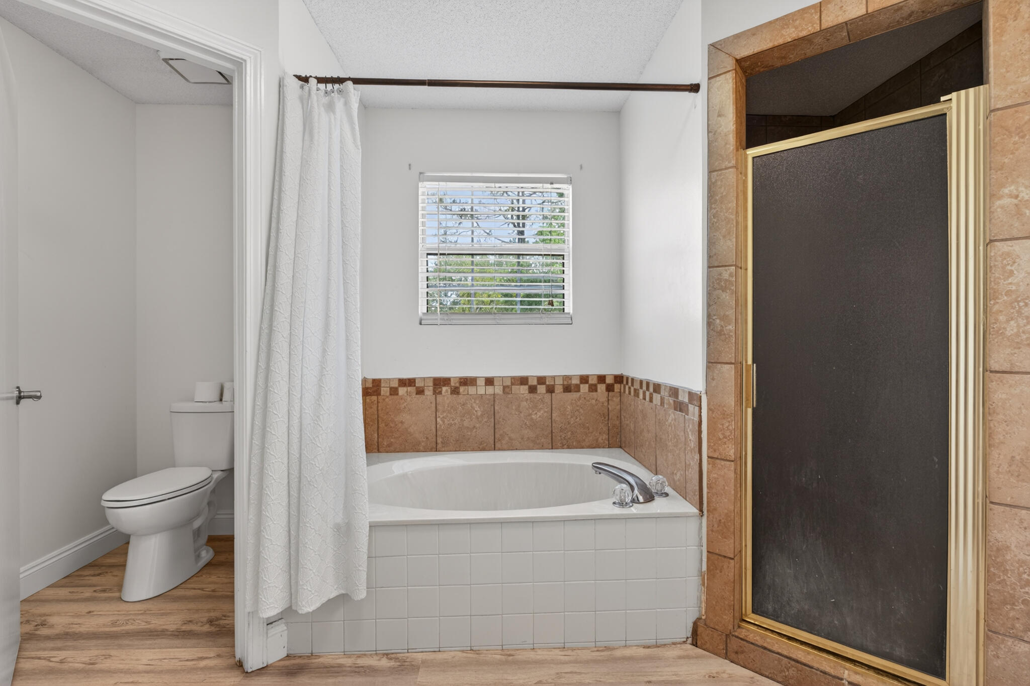 COUNTRYVIEW ESTATES 4TH ADDN PH 2 - Residential