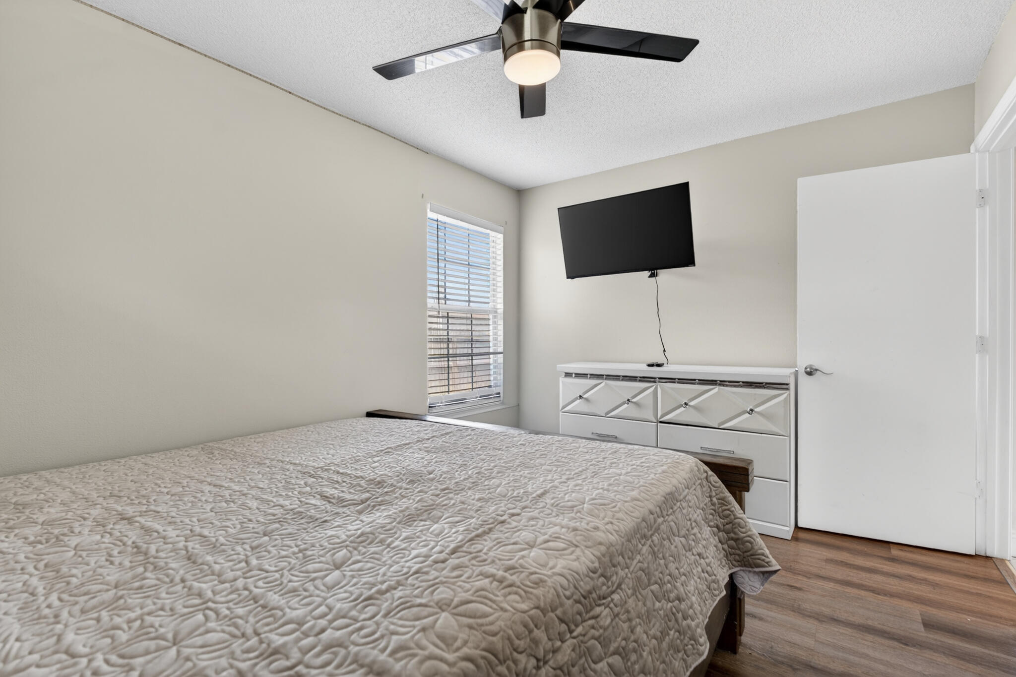 COUNTRYVIEW ESTATES 4TH ADDN PH 2 - Residential