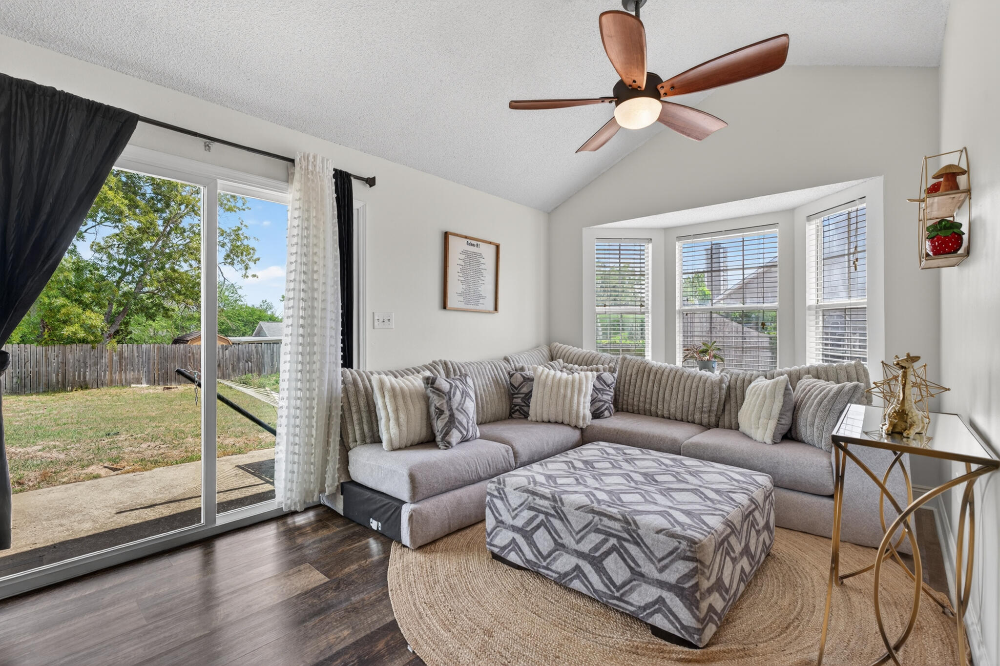 COUNTRYVIEW ESTATES 4TH ADDN PH 2 - Residential