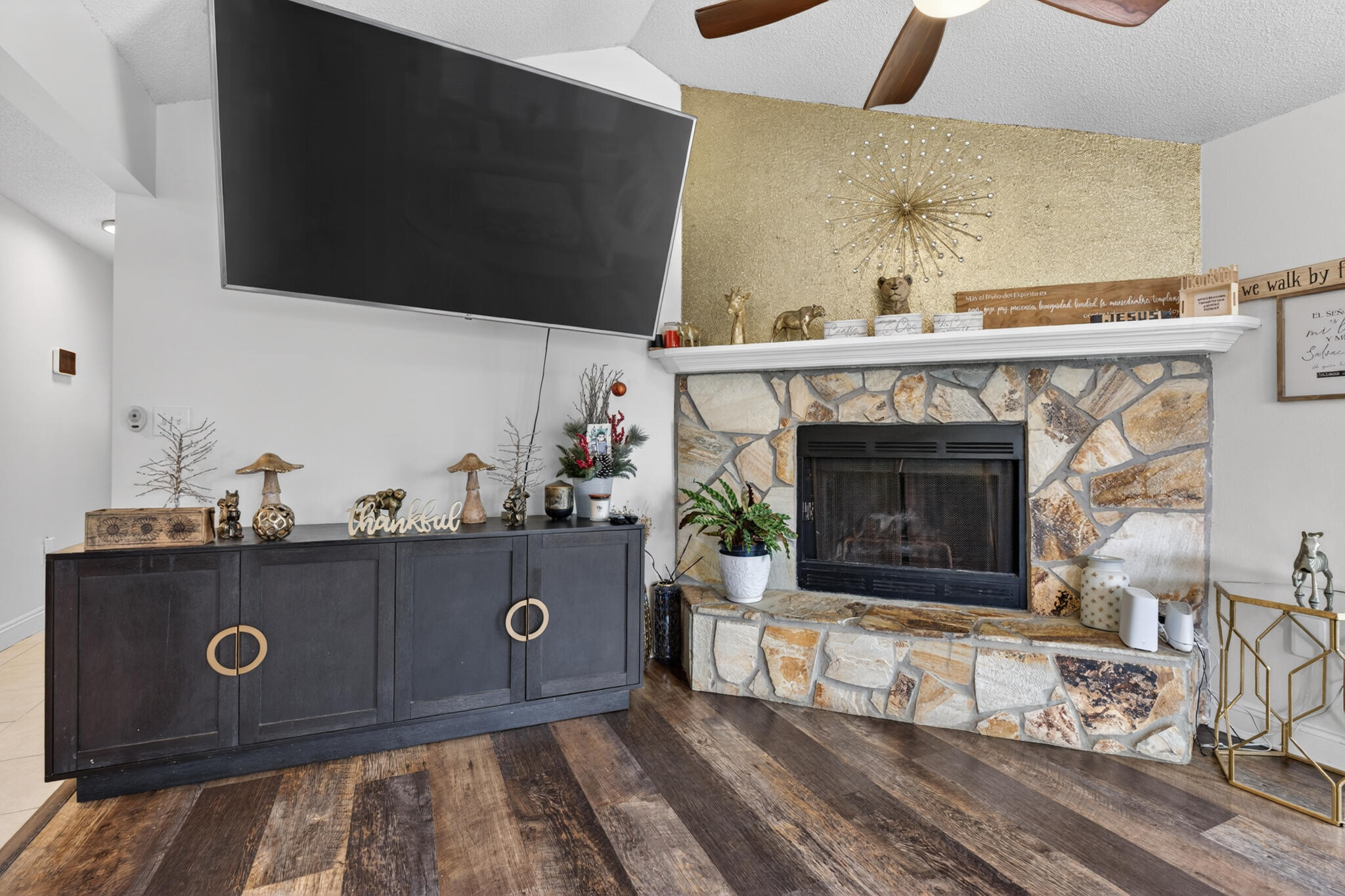 COUNTRYVIEW ESTATES 4TH ADDN PH 2 - Residential