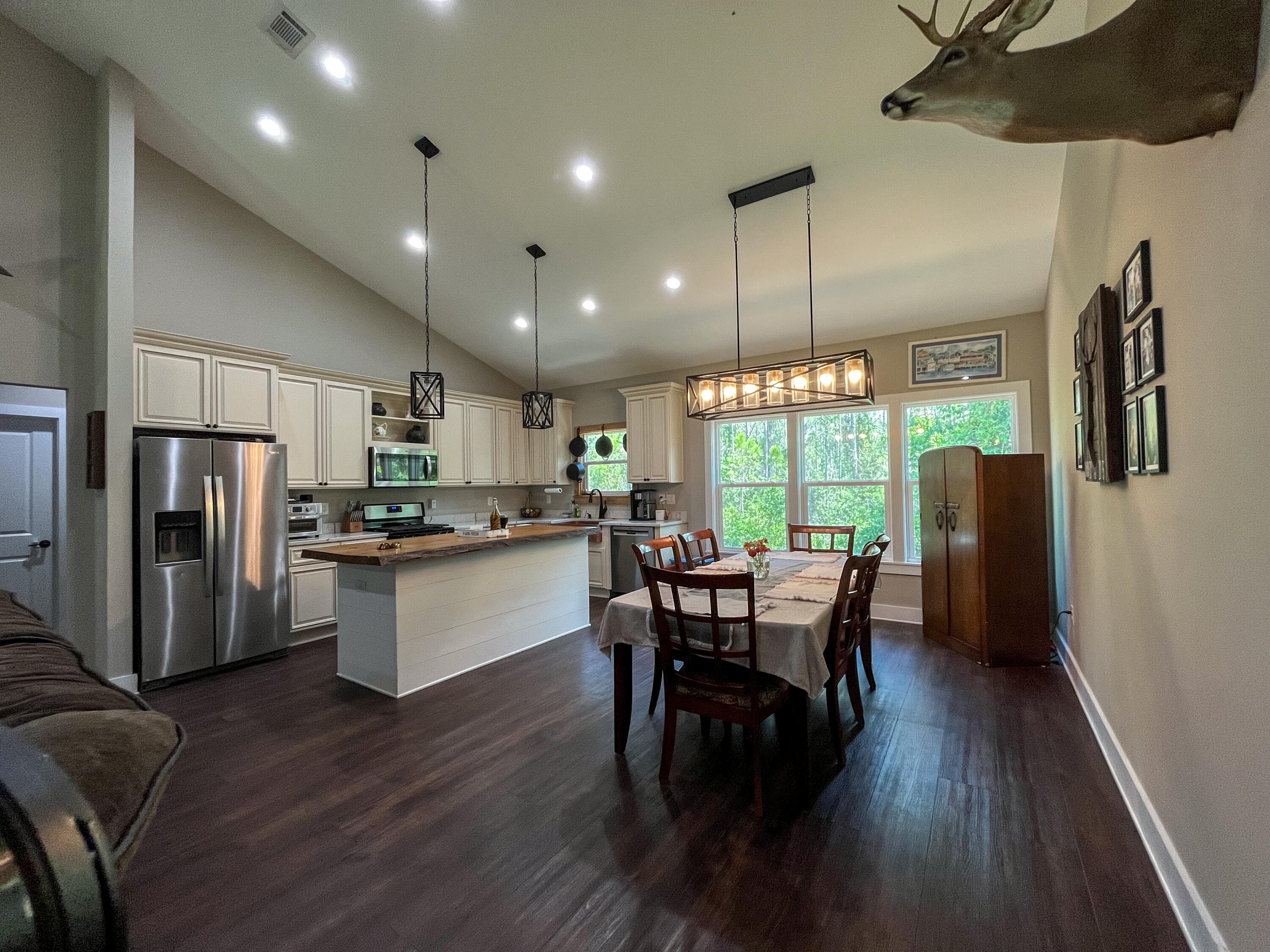 NO RECORDED SUBDIVISION - Residential