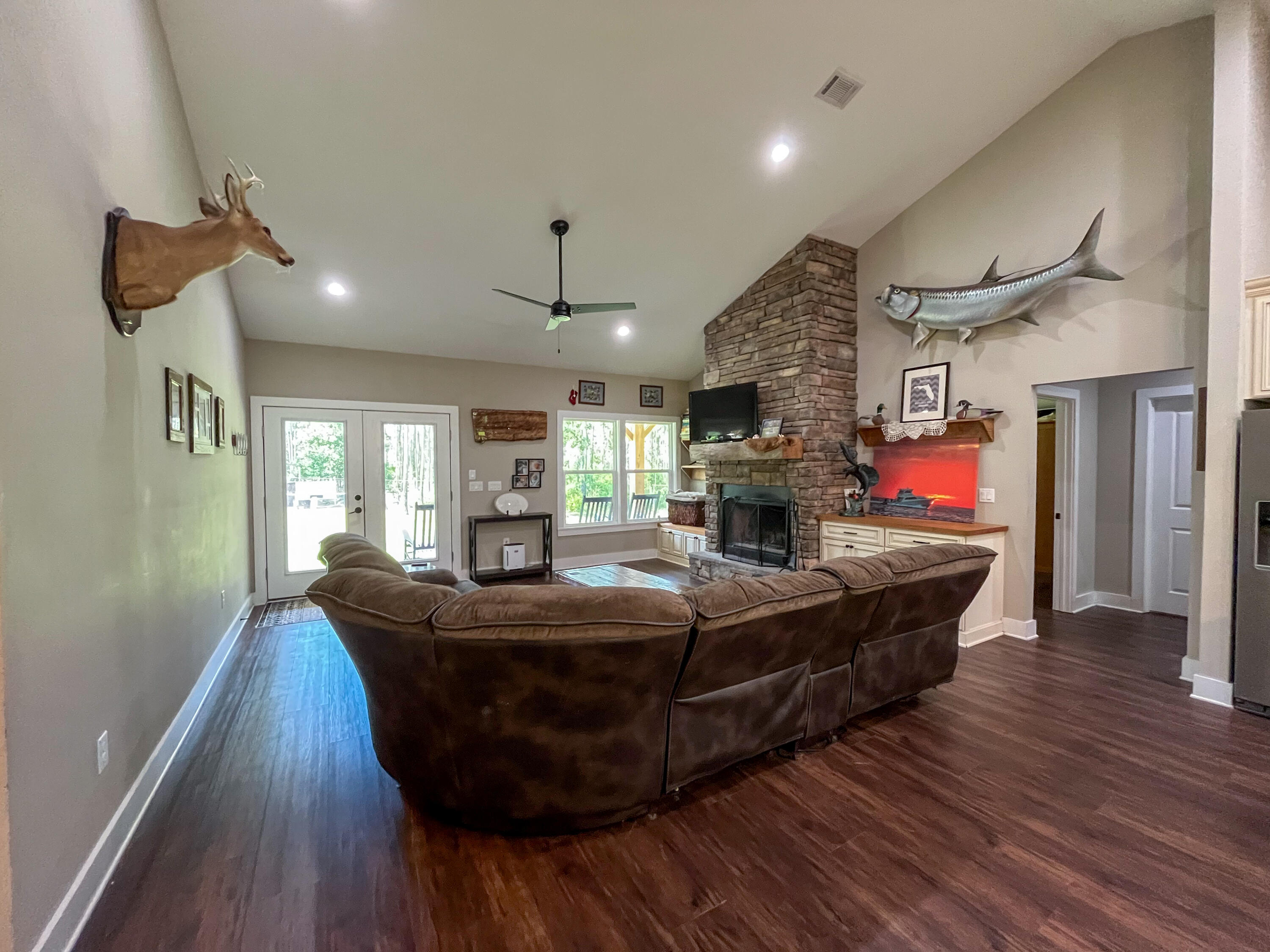 NO RECORDED SUBDIVISION - Residential