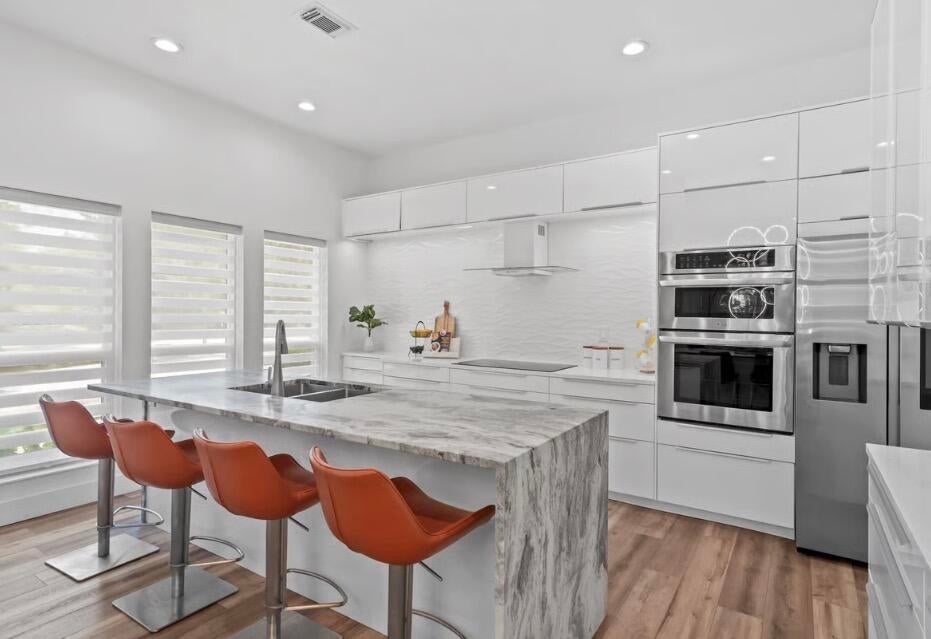 24 Captiva Circle