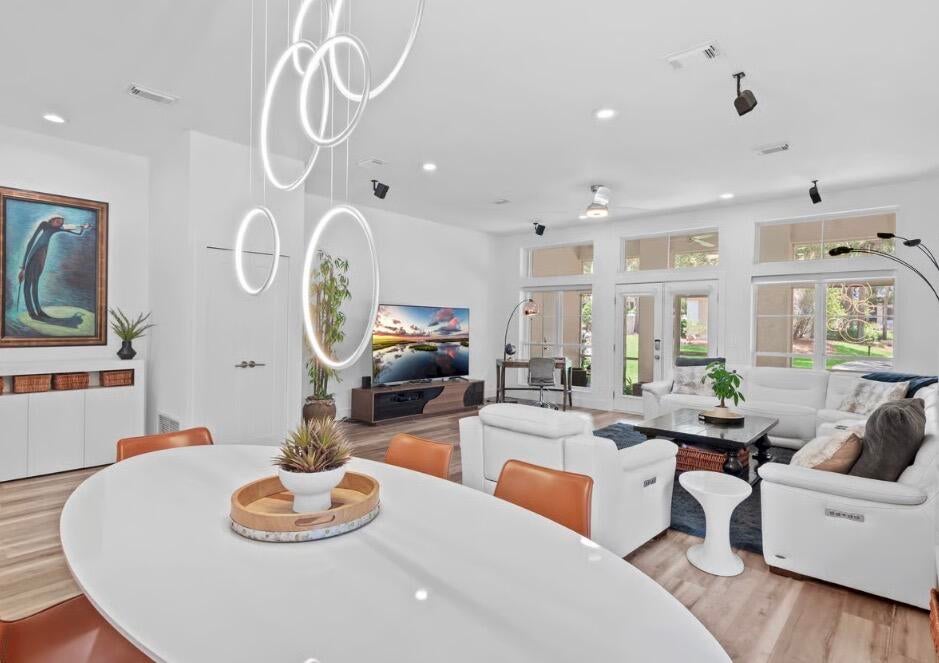 24 Captiva Circle