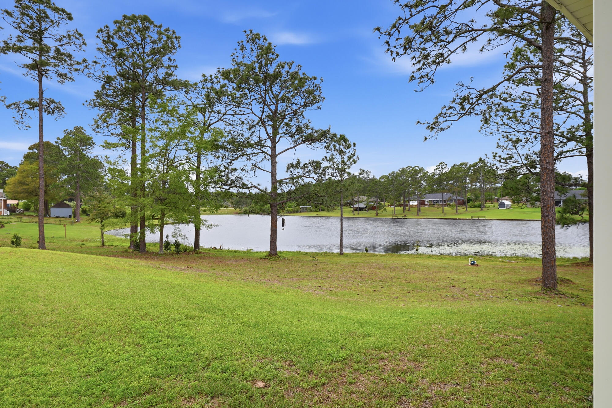 TEN LAKE ESTATES/LAKESHORE GARDENS - Residential