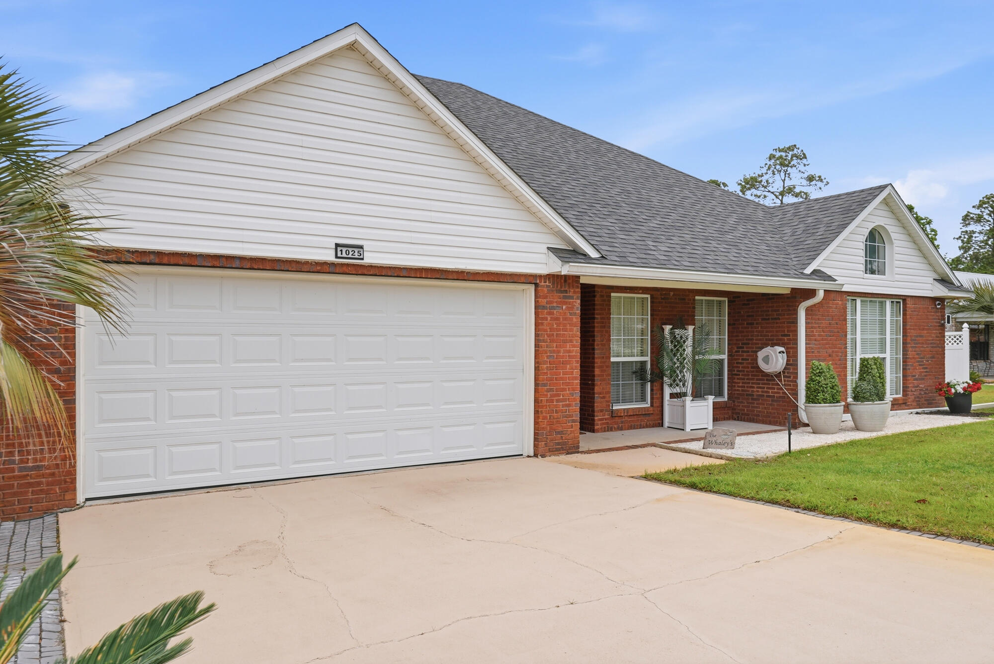 TEN LAKE ESTATES/LAKESHORE GARDENS - Residential