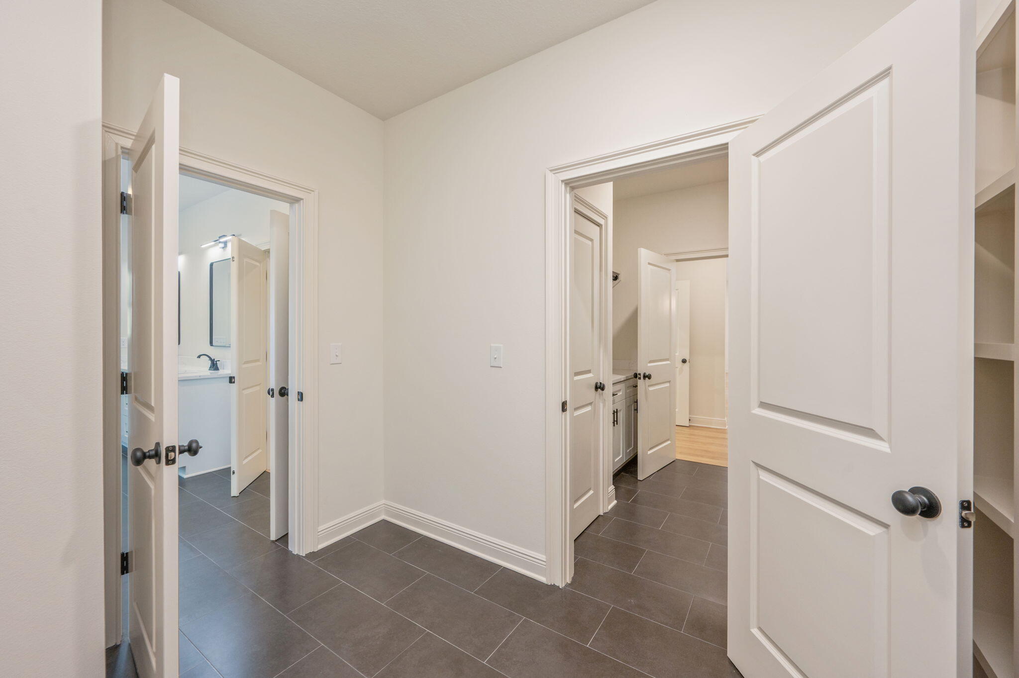 HIDDEN SPRINGS PH II - Residential