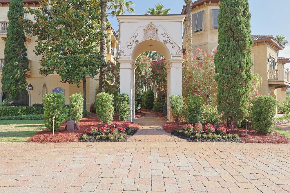 SAINT TROPEZ - Residential