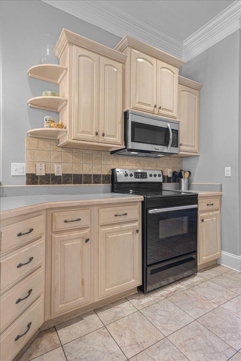 VILLAGE OF SUGAR BEACH - Residential