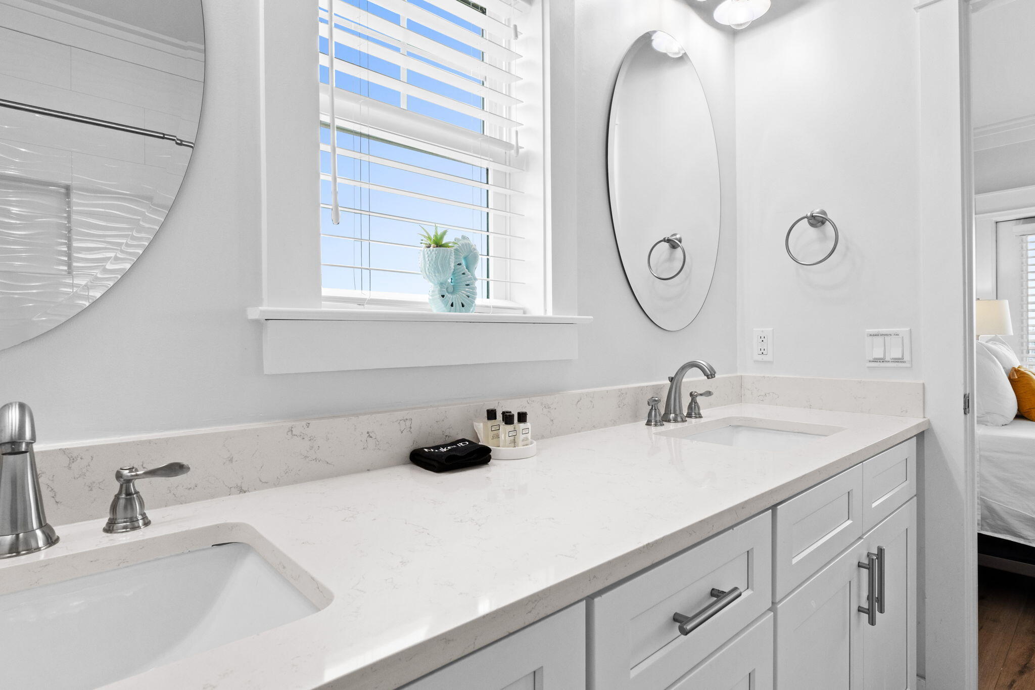 RIVIERA BEACH - Residential