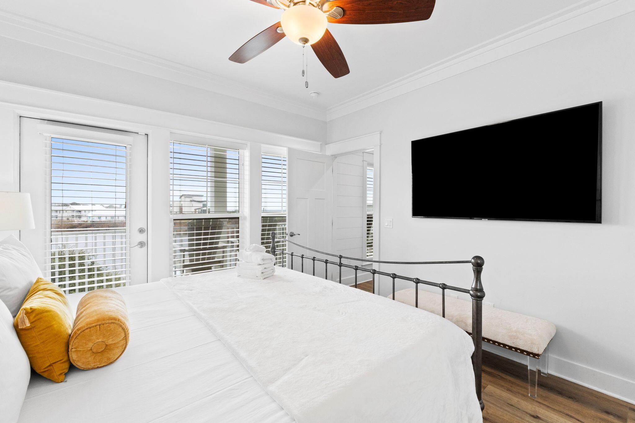 RIVIERA BEACH - Residential