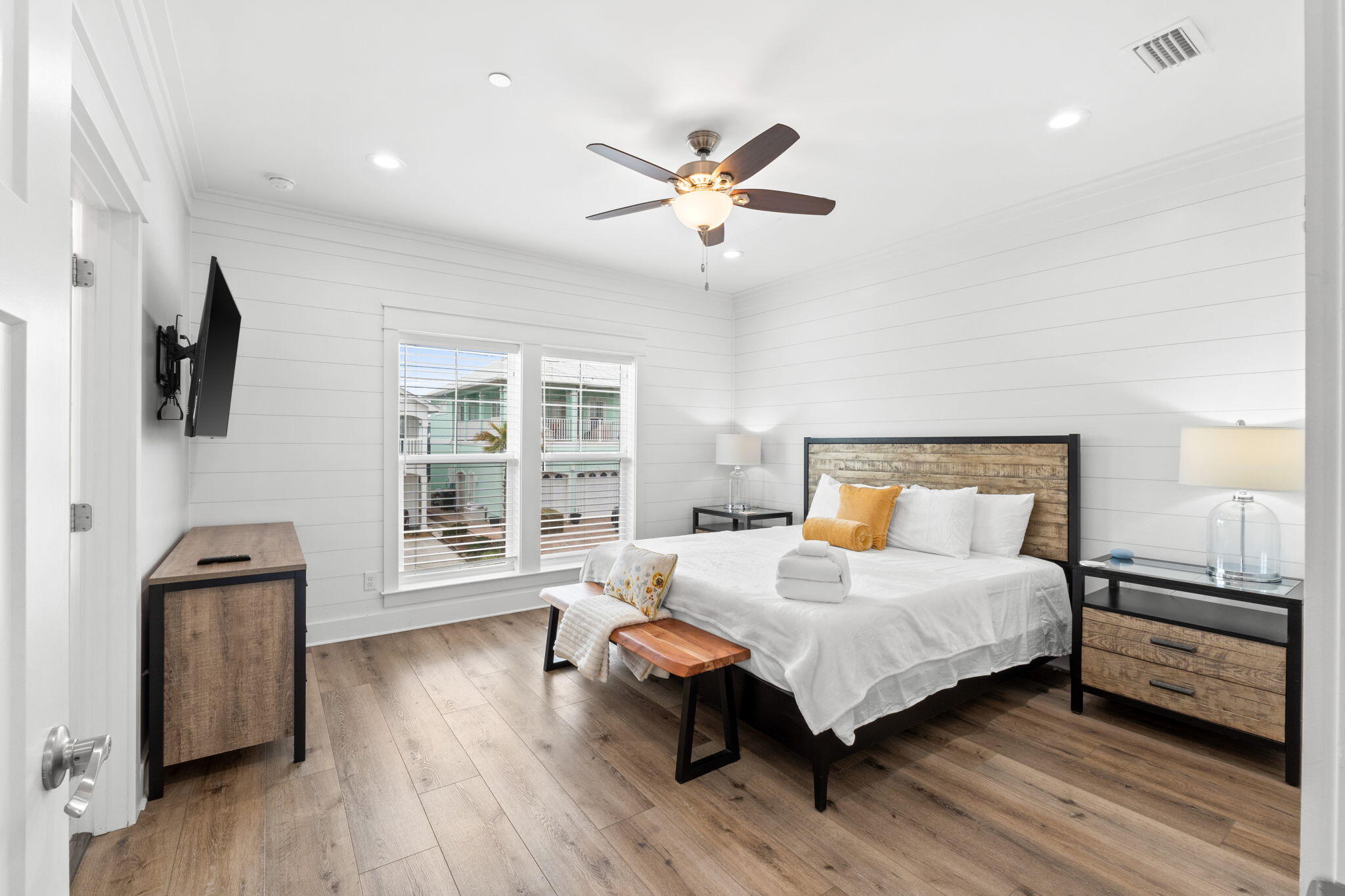 RIVIERA BEACH - Residential