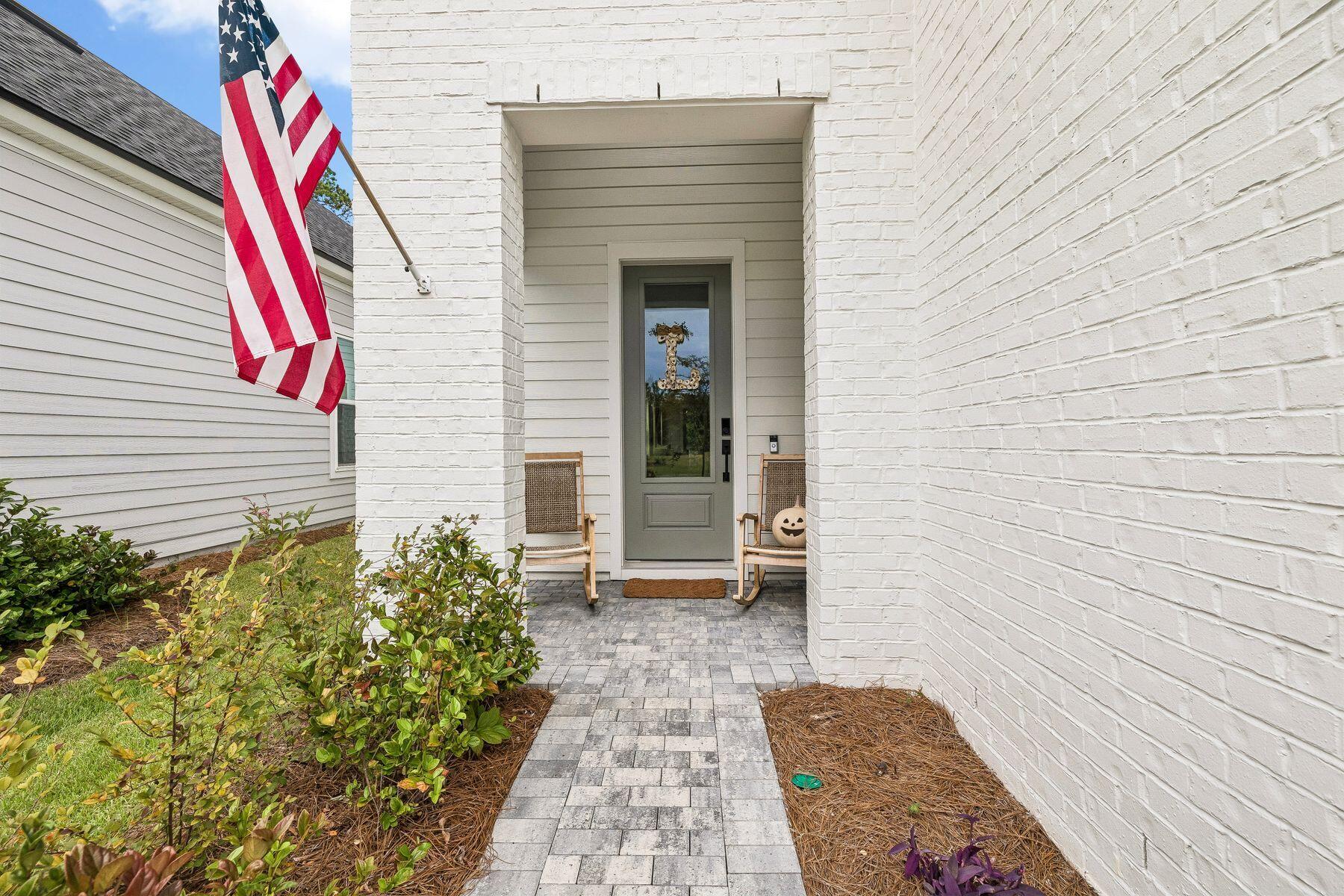 251 Breakwater Boulevard