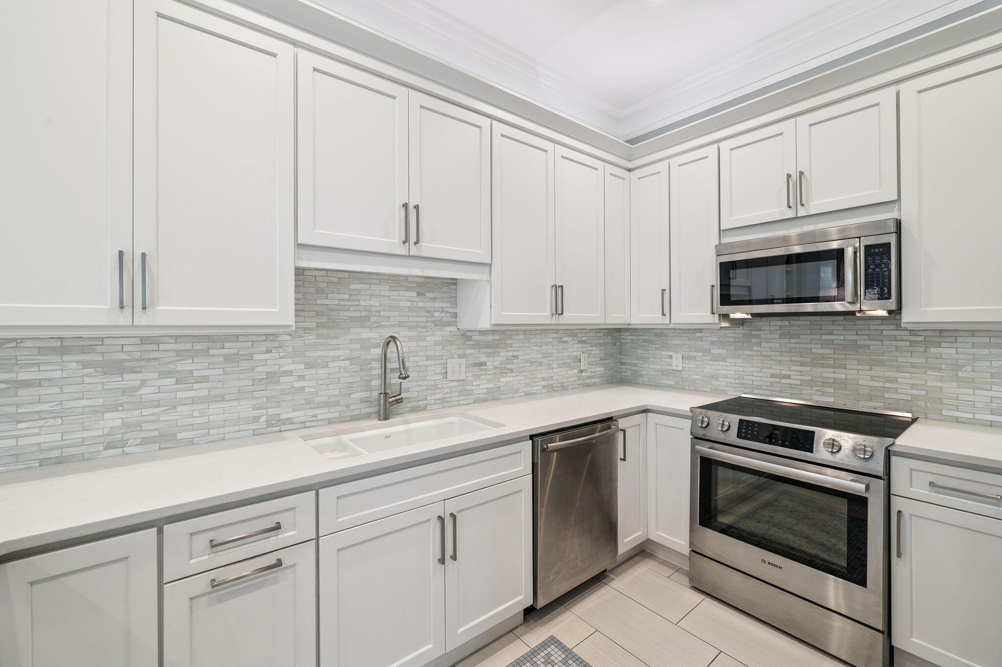 FAIRWAY VILLAS - Residential