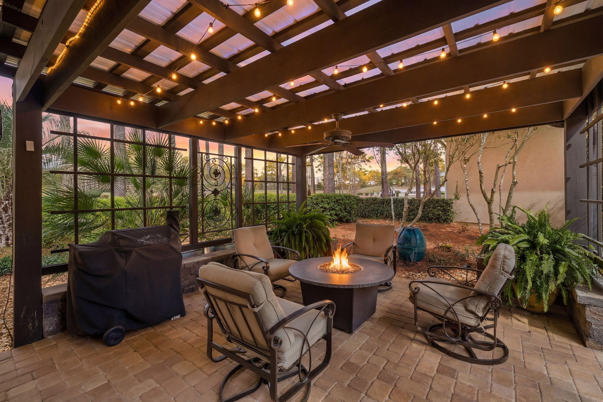 FAIRWAY VILLAS - Residential