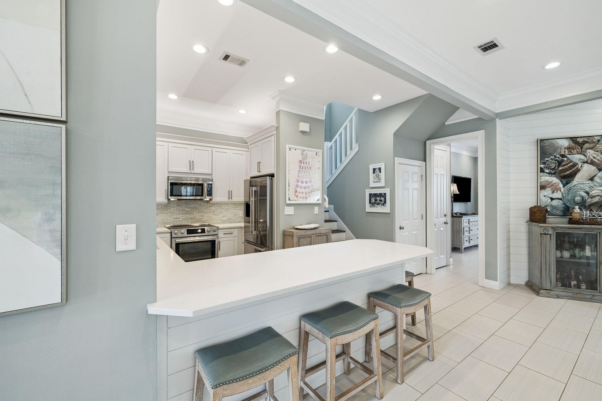 FAIRWAY VILLAS - Residential