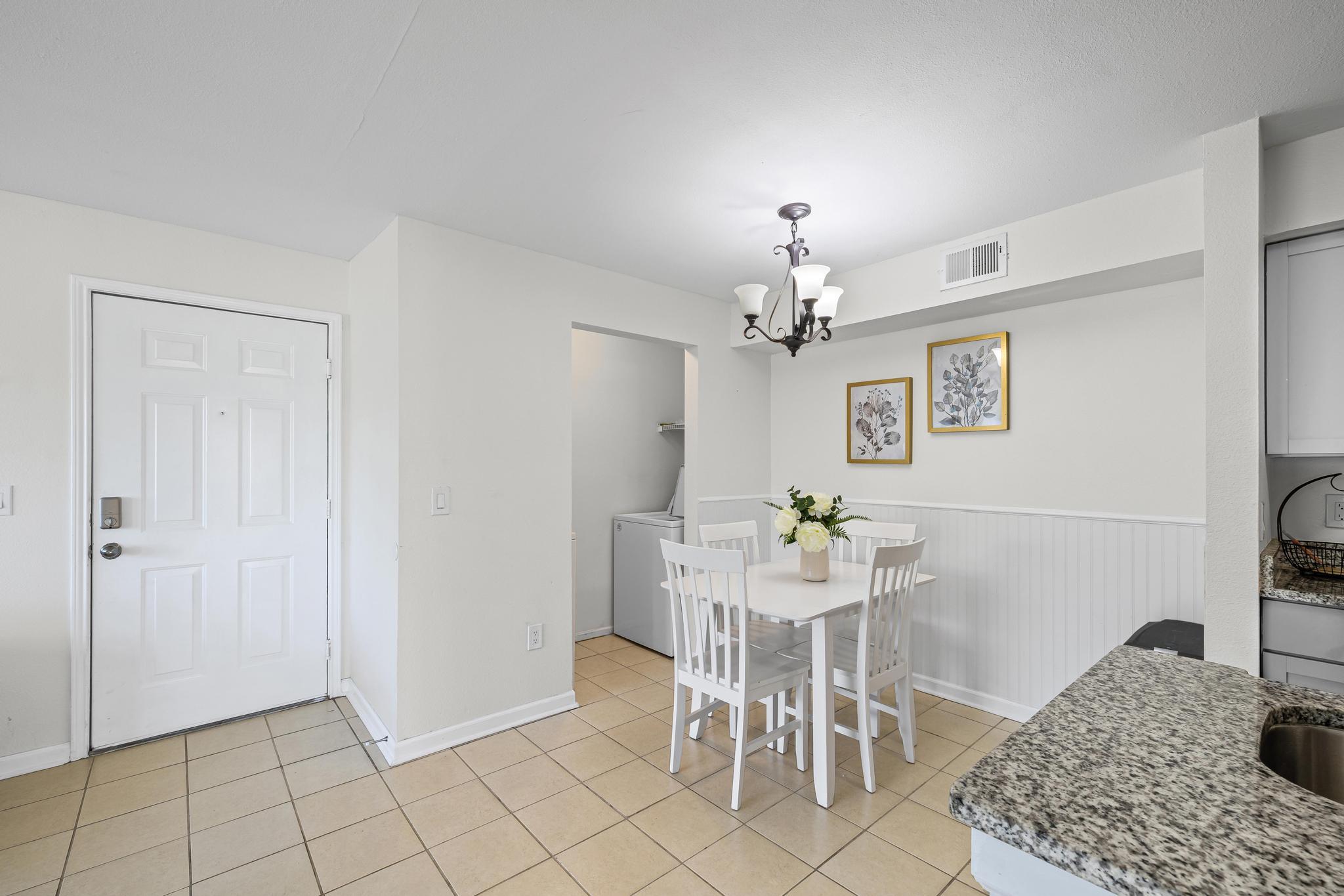 INDIAN LAKE - Residential