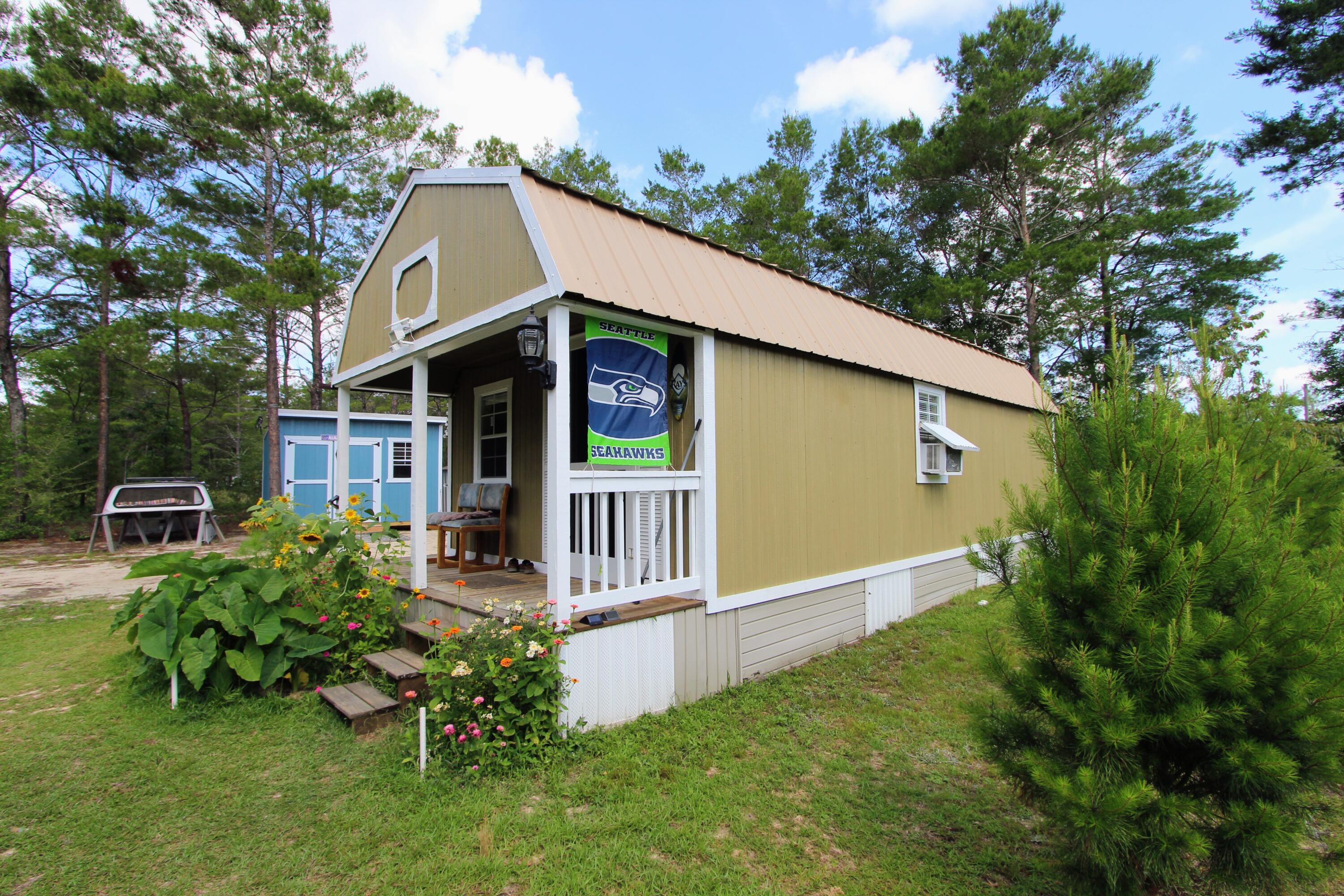 Defuniak Springs - Land