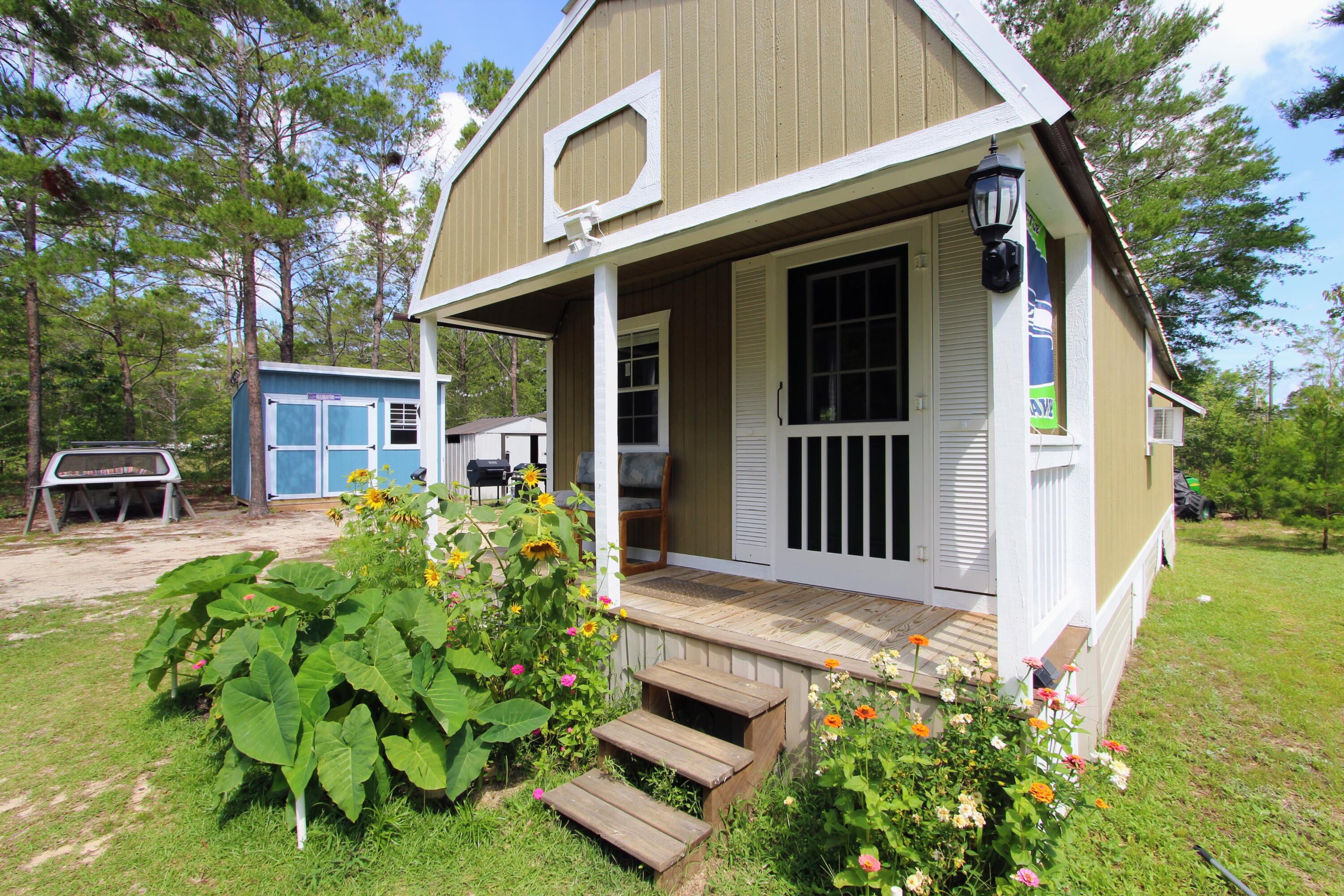 Defuniak Springs - Land