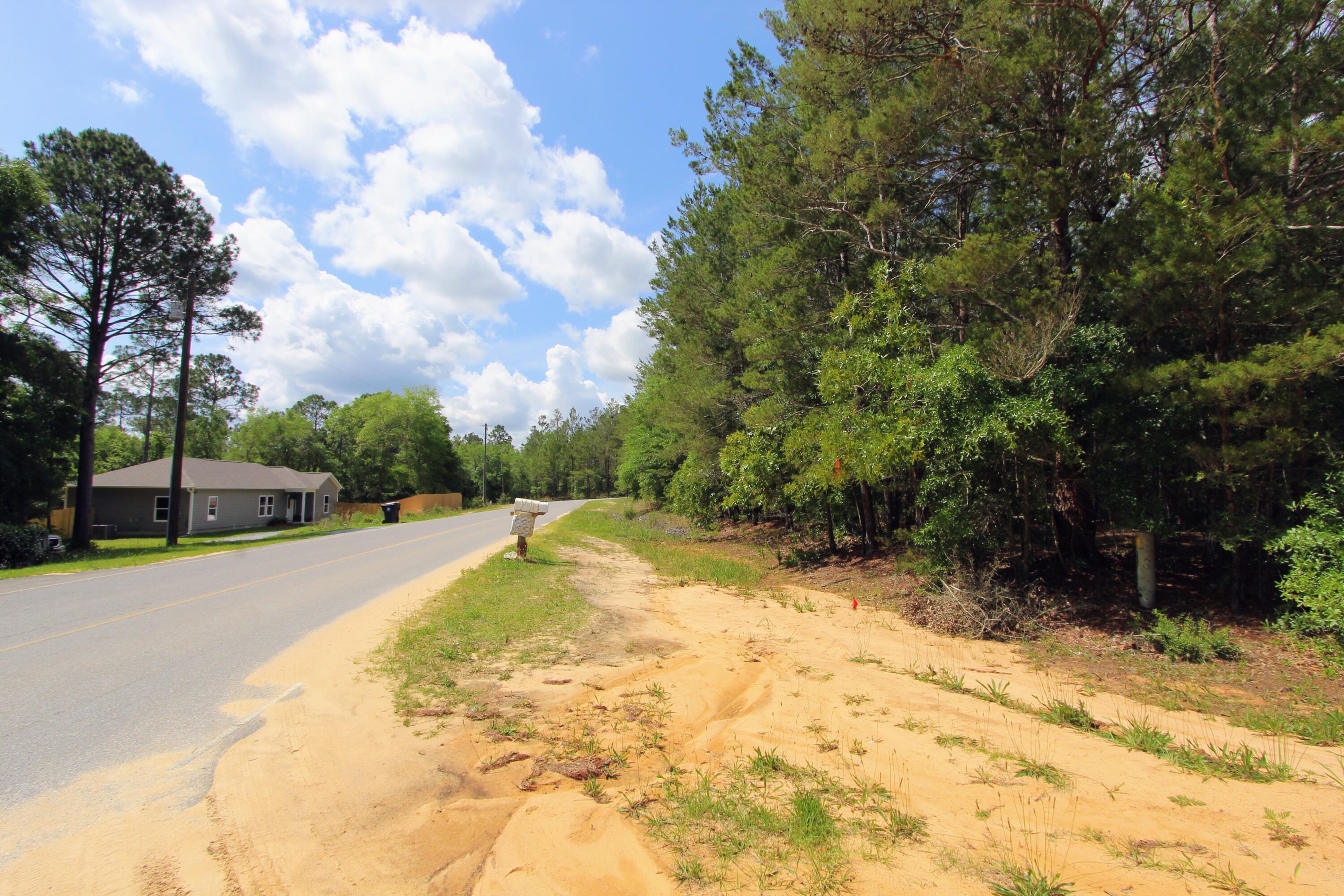 Defuniak Springs - Land