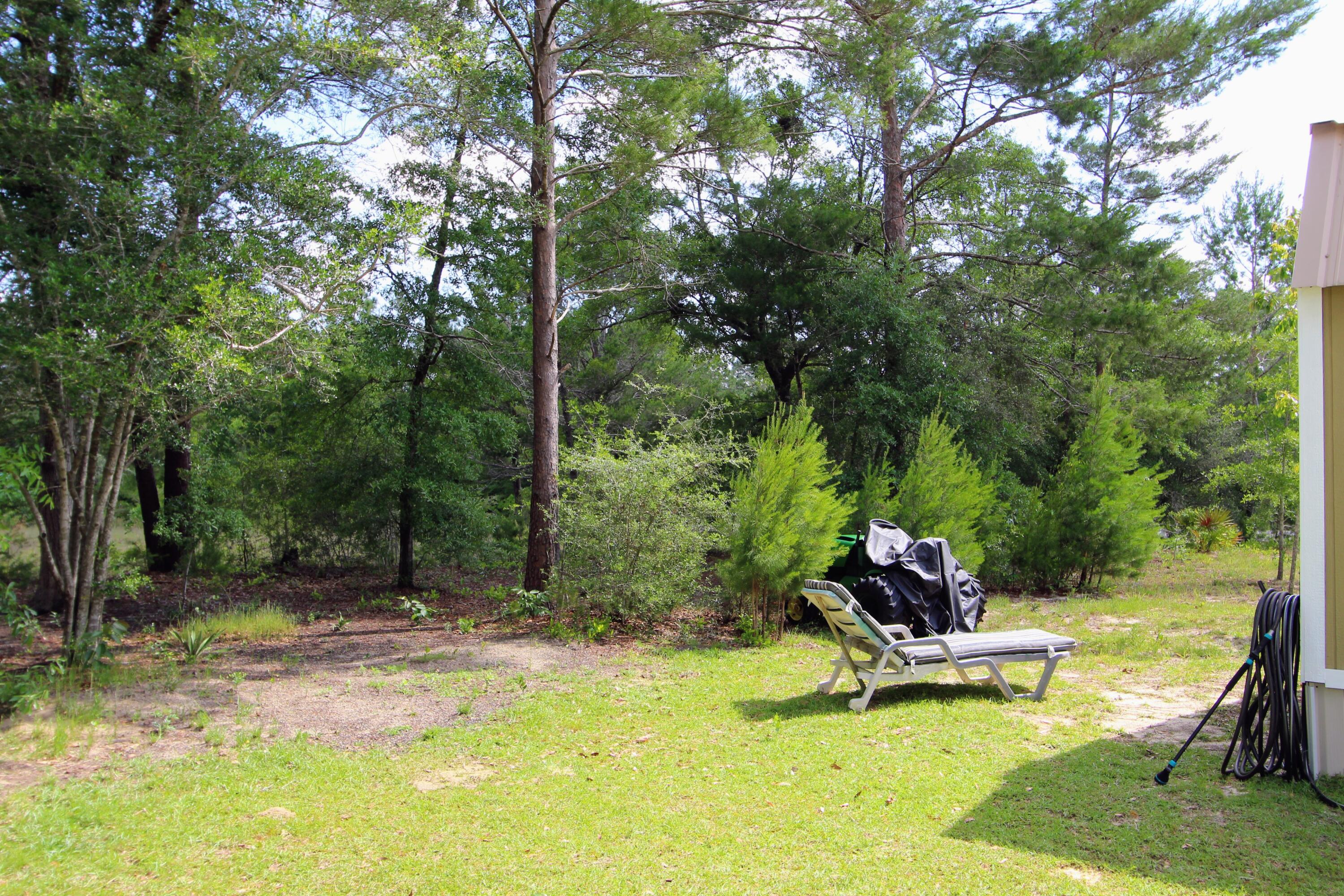 Defuniak Springs - Land