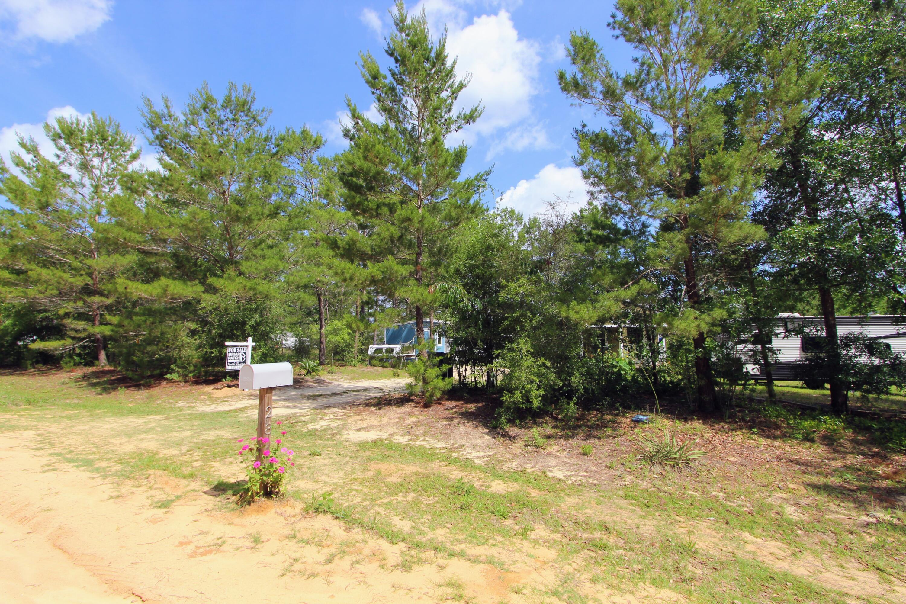 Defuniak Springs - Land