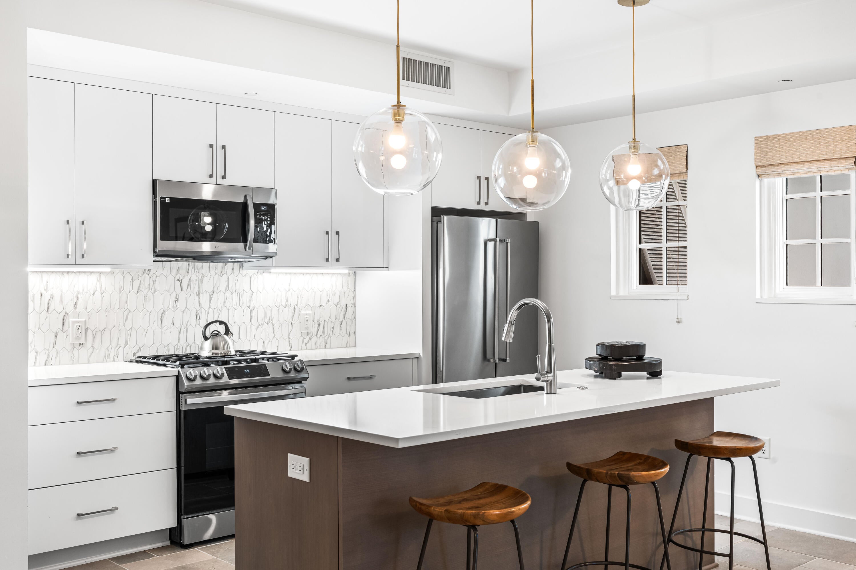 136 Georgetown Avenue 3A-1