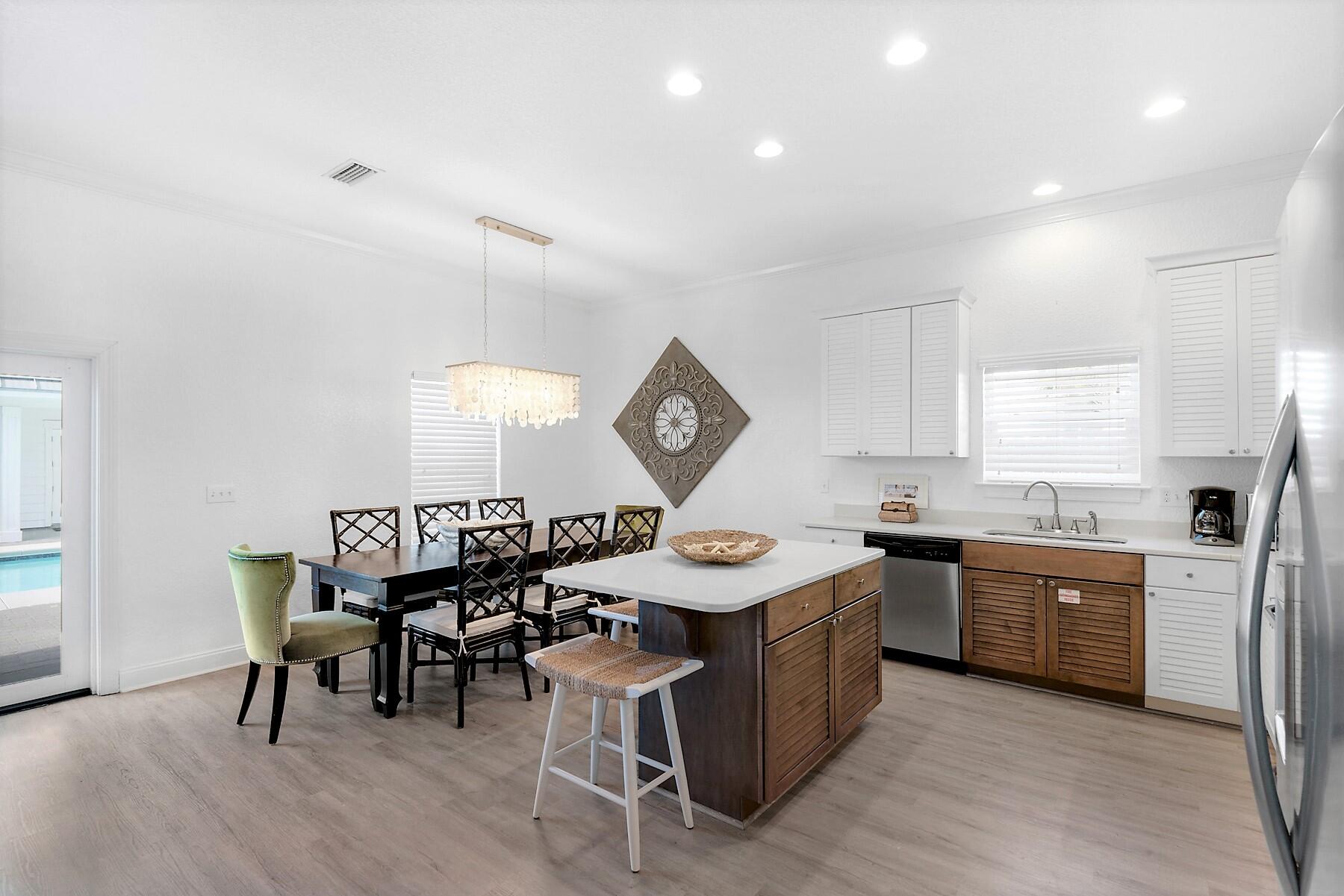 CRYSTAL BEACH - Residential