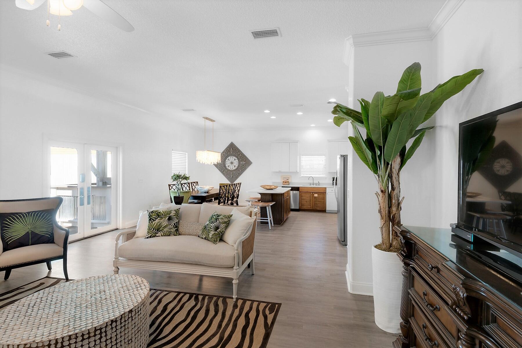 CRYSTAL BEACH - Residential