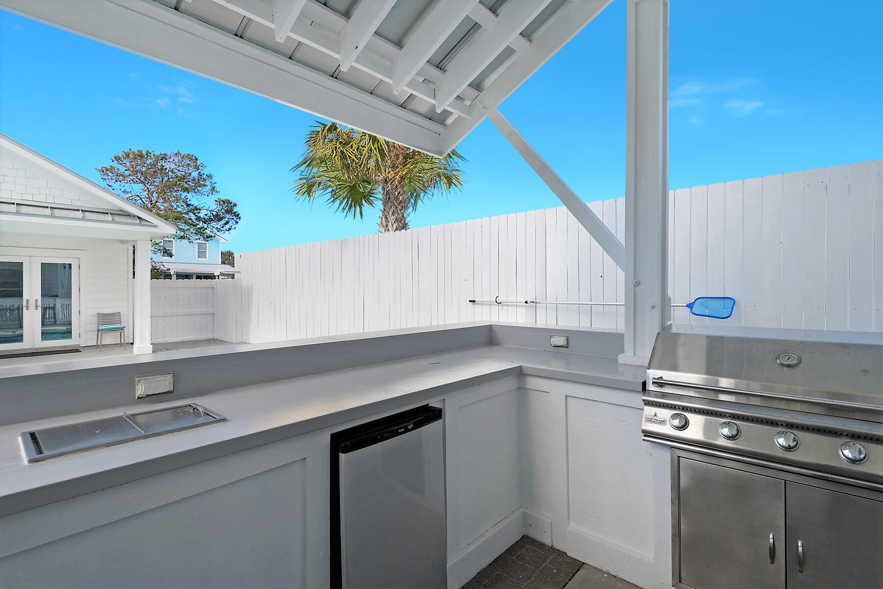 CRYSTAL BEACH - Residential