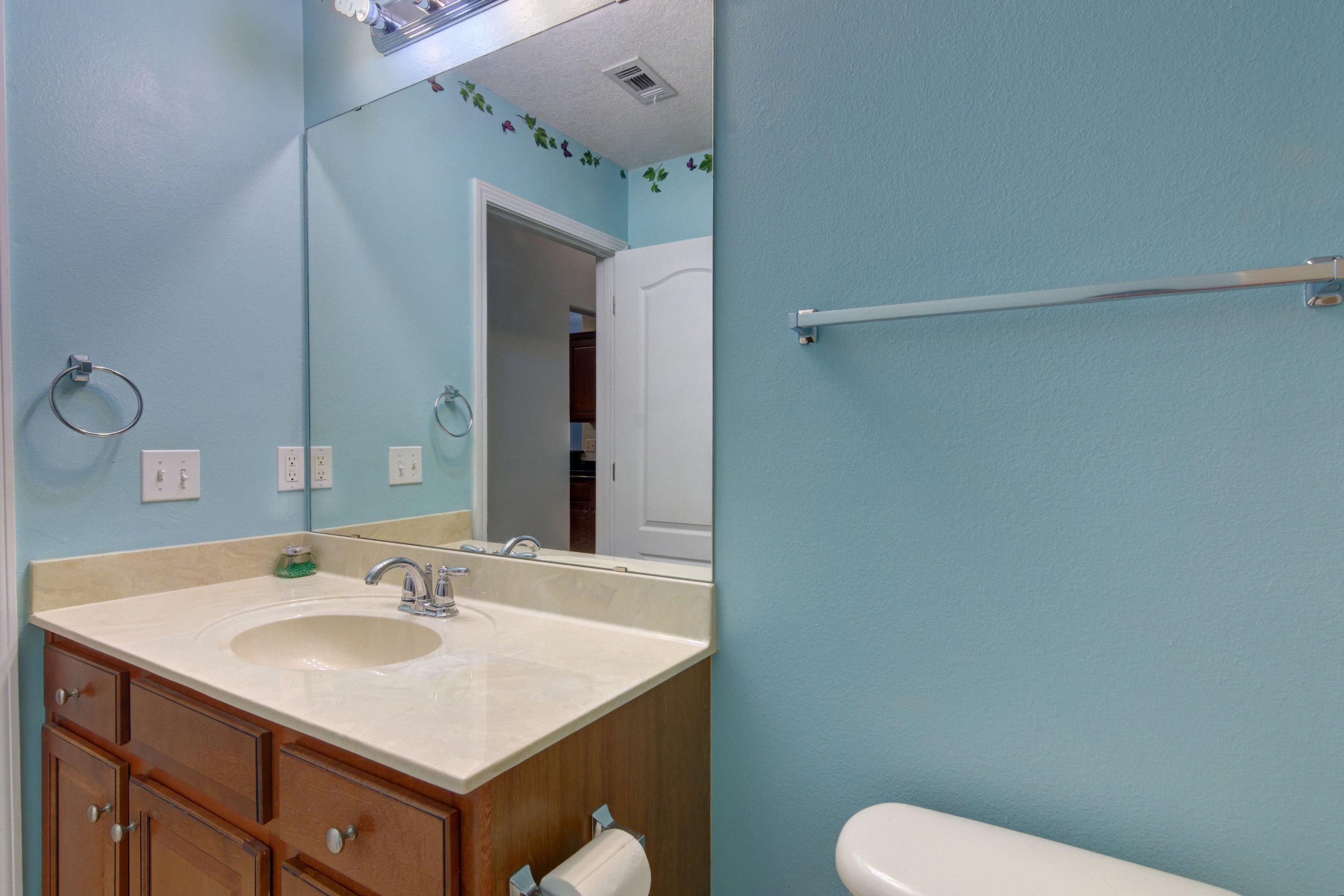 HOLLEY BY THE SEA - Residential