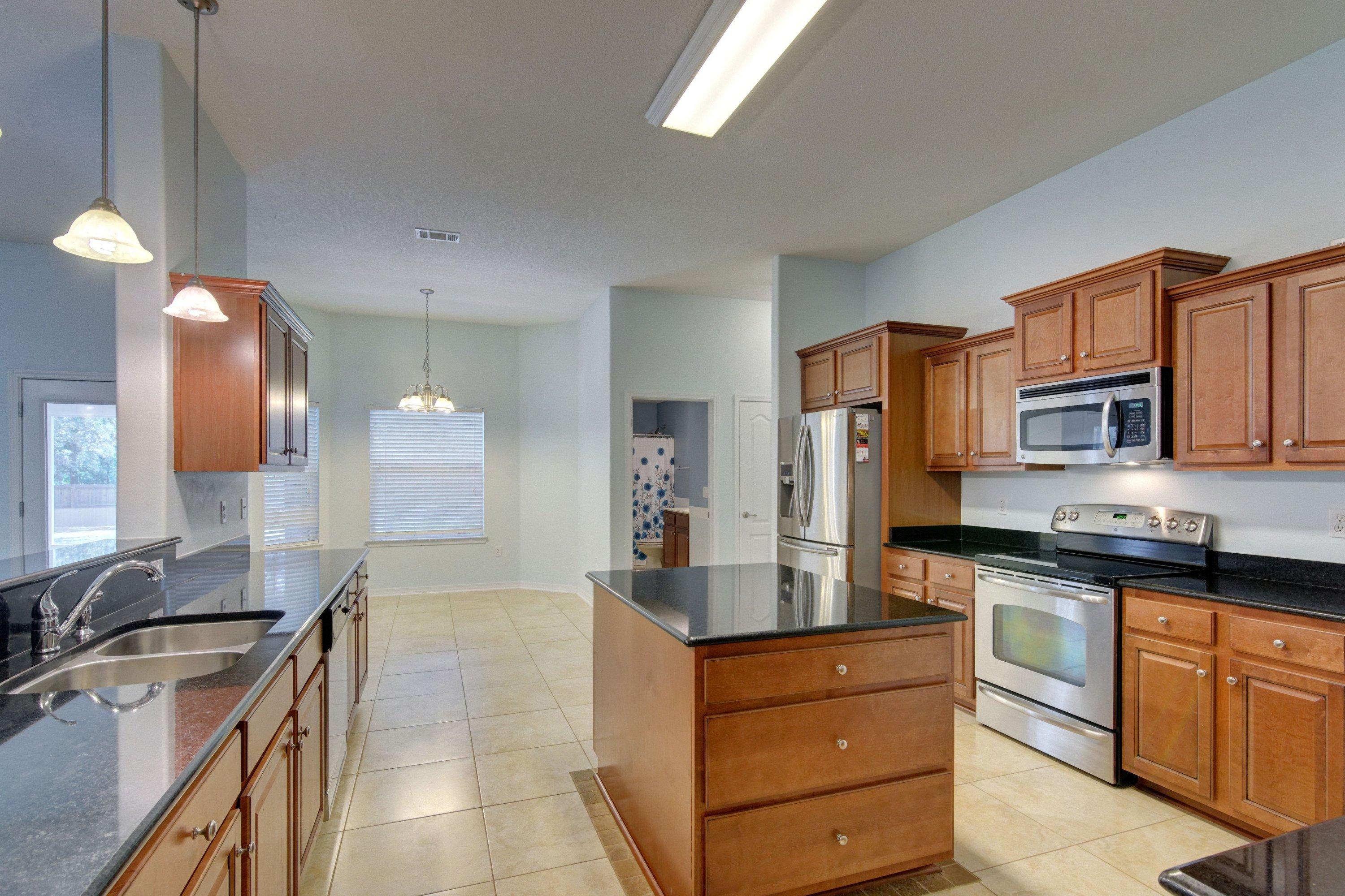 HOLLEY BY THE SEA - Residential