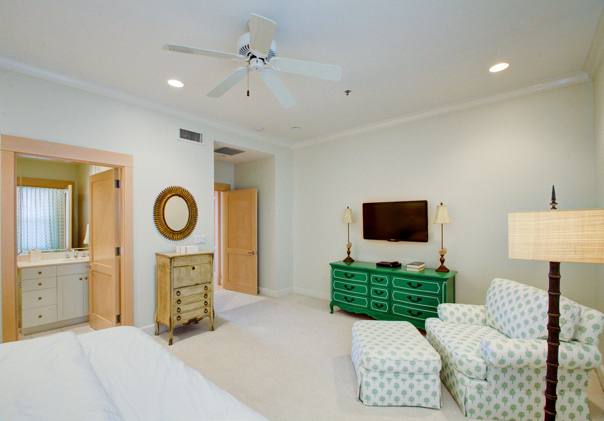 BELLE MER CONDOMINIUM - Residential