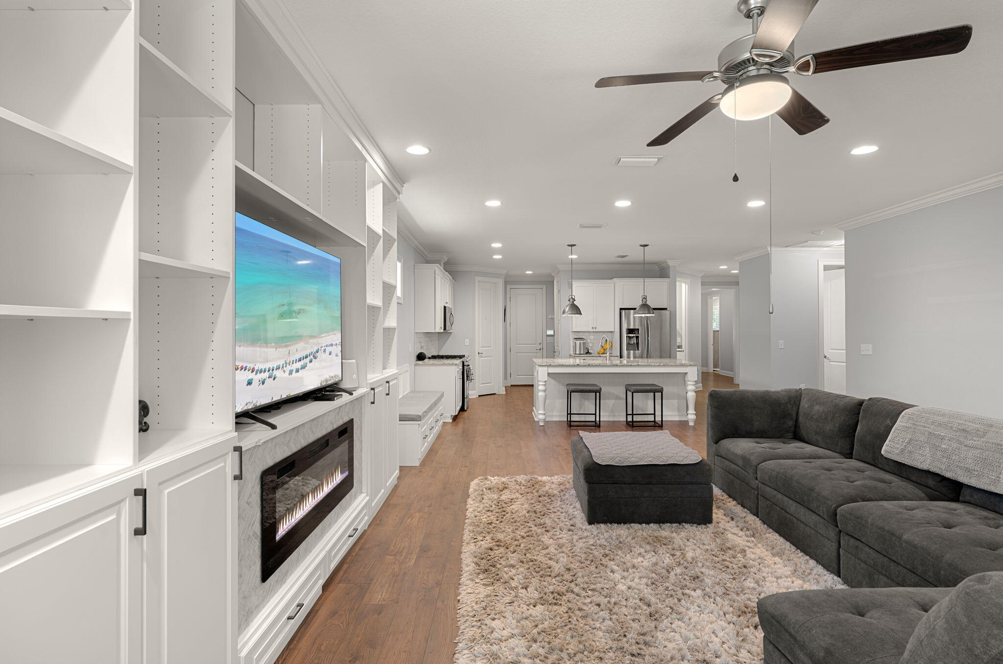 HAMMOCK BAY - Residential