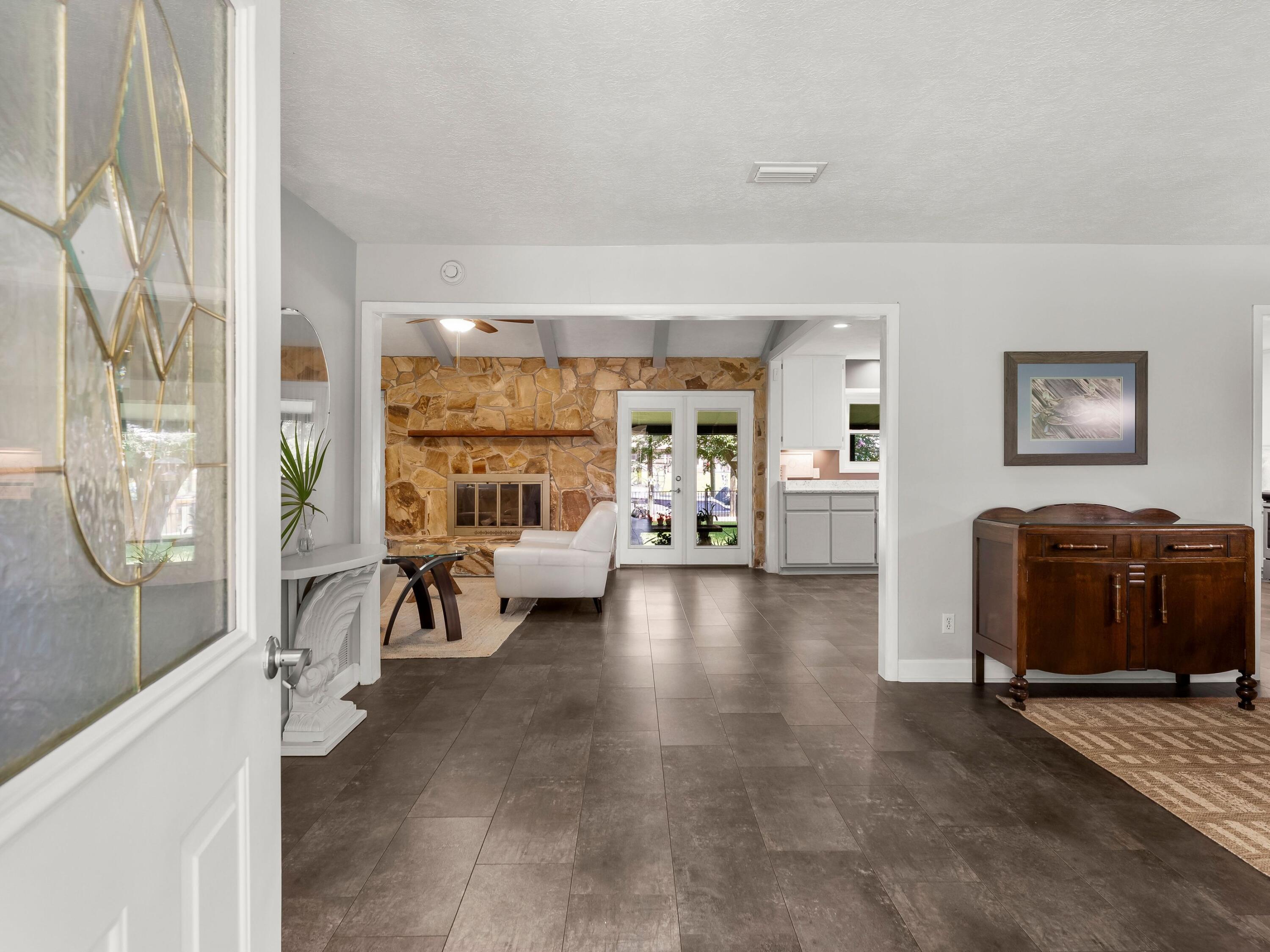 BAYWOOD SHORE ESTATES - Residential