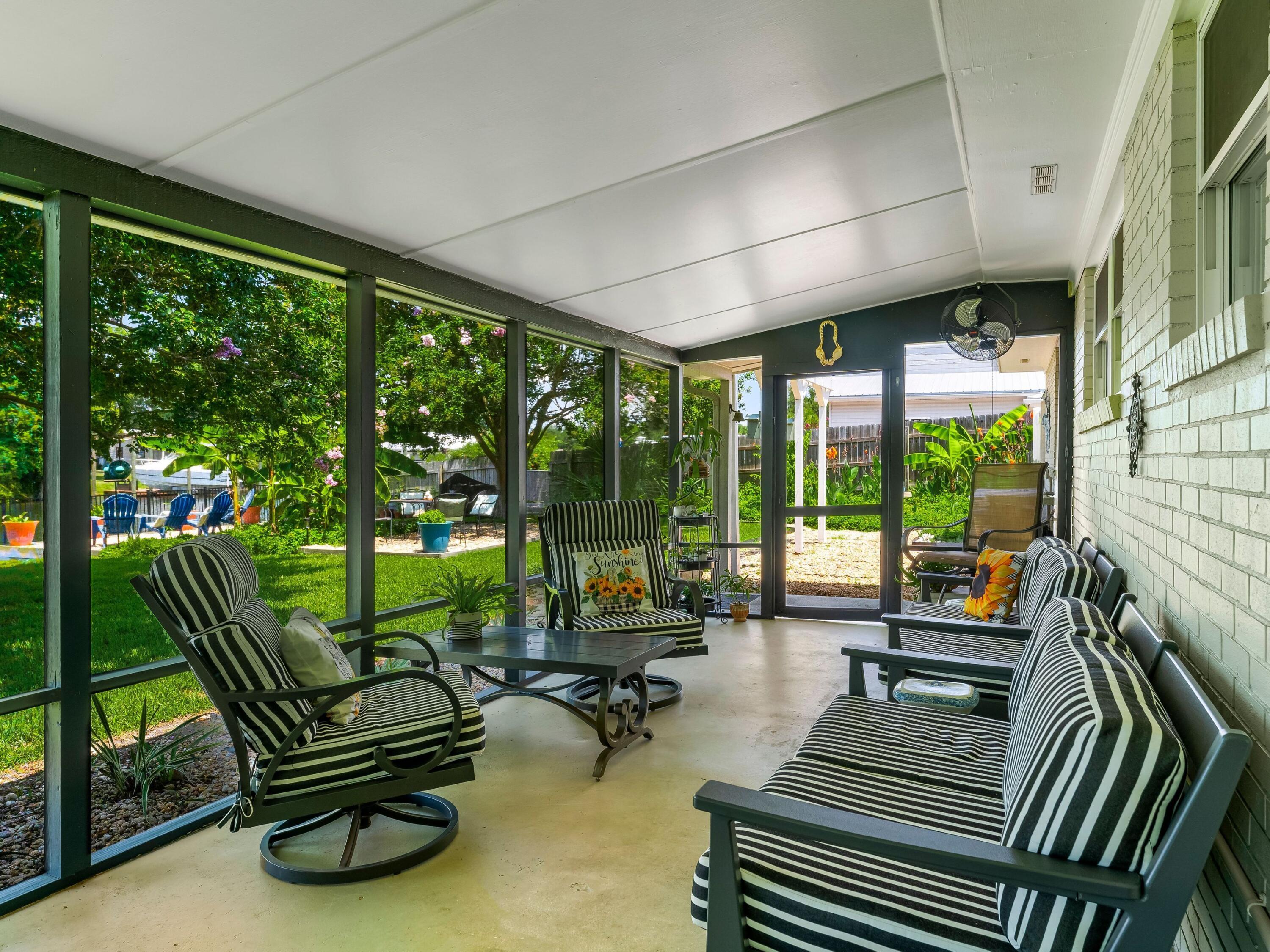 BAYWOOD SHORE ESTATES - Residential