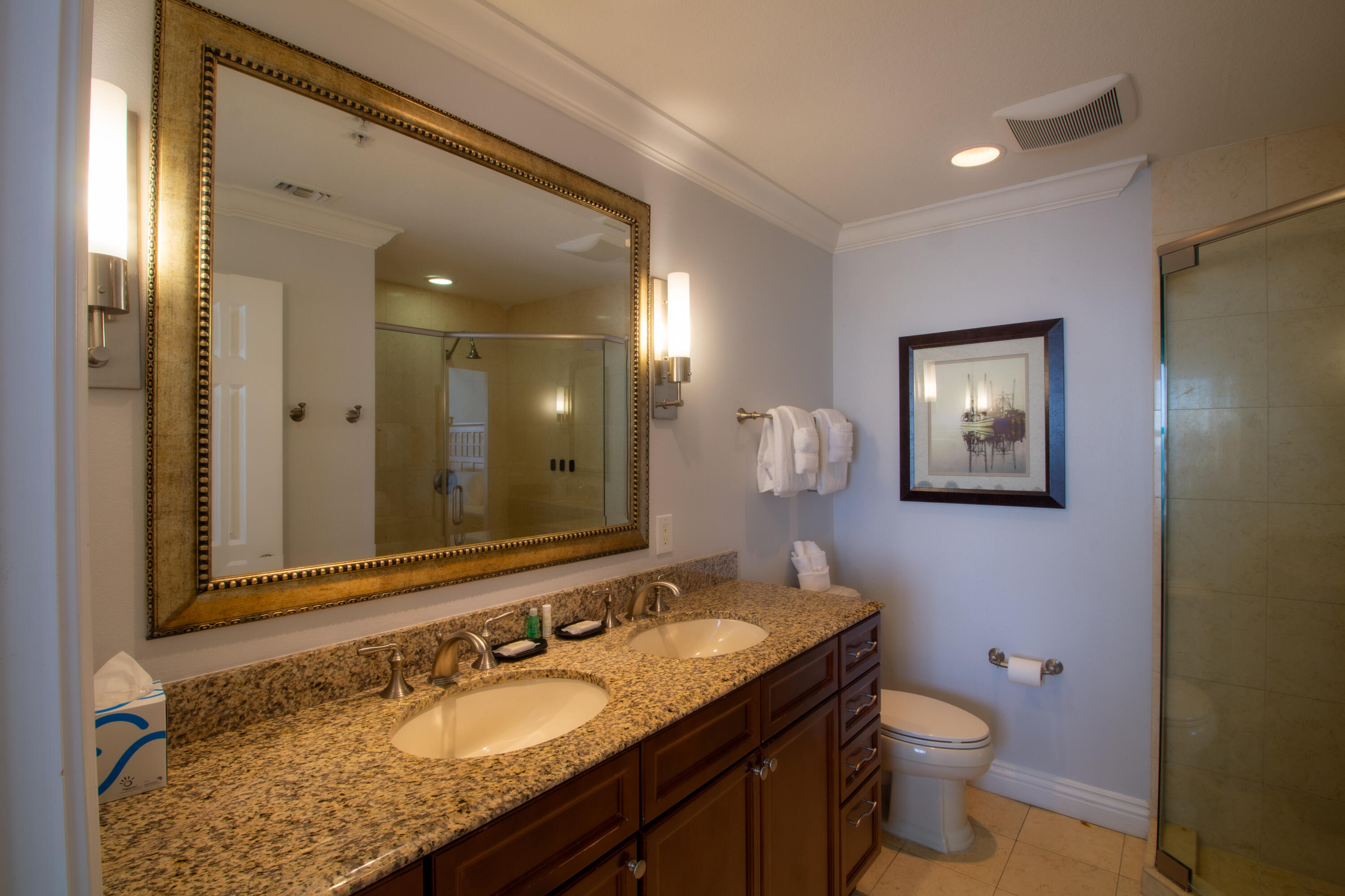 EMERALD GRANDE - Residential