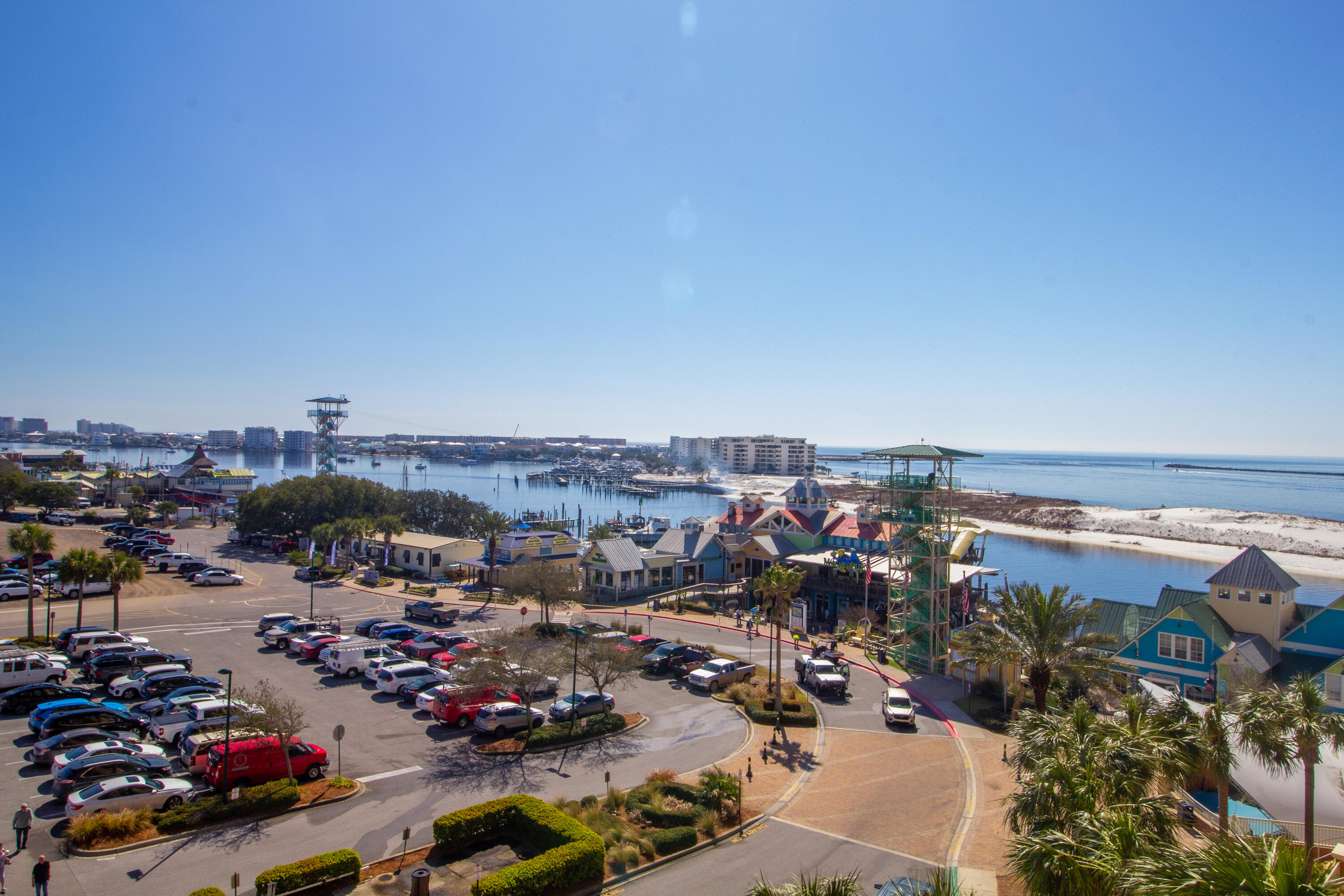 EMERALD GRANDE - Residential