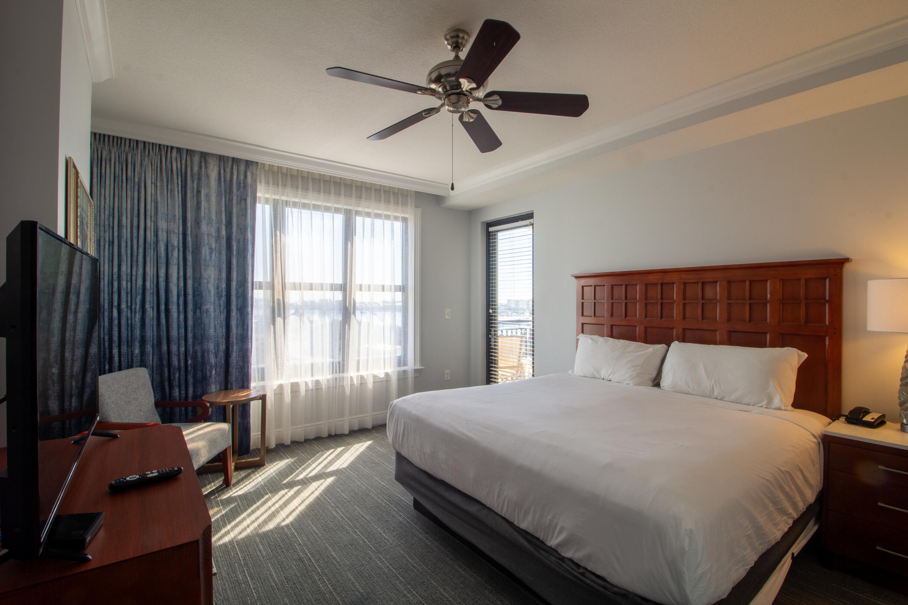 EMERALD GRANDE - Residential