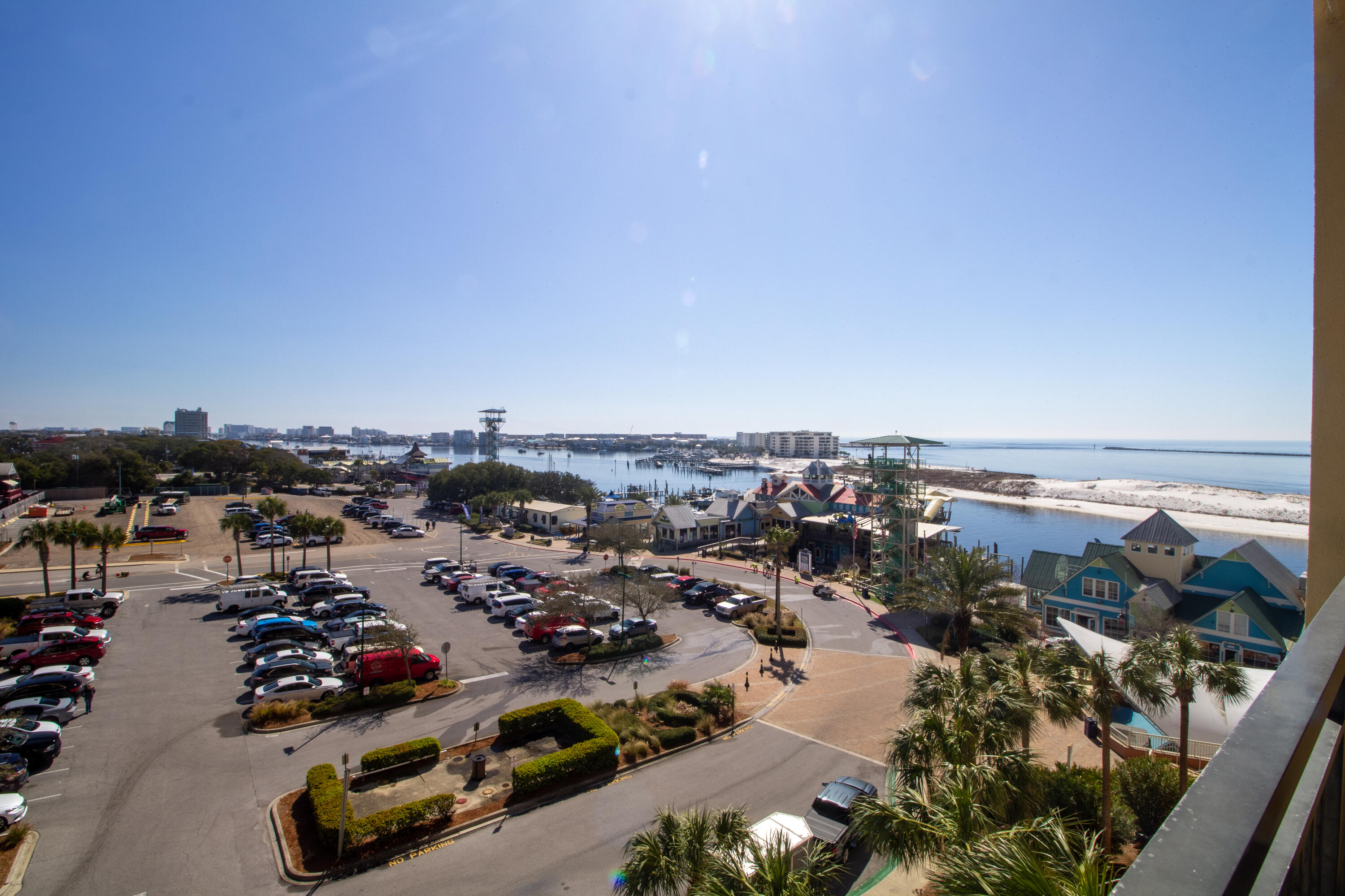 EMERALD GRANDE - Residential