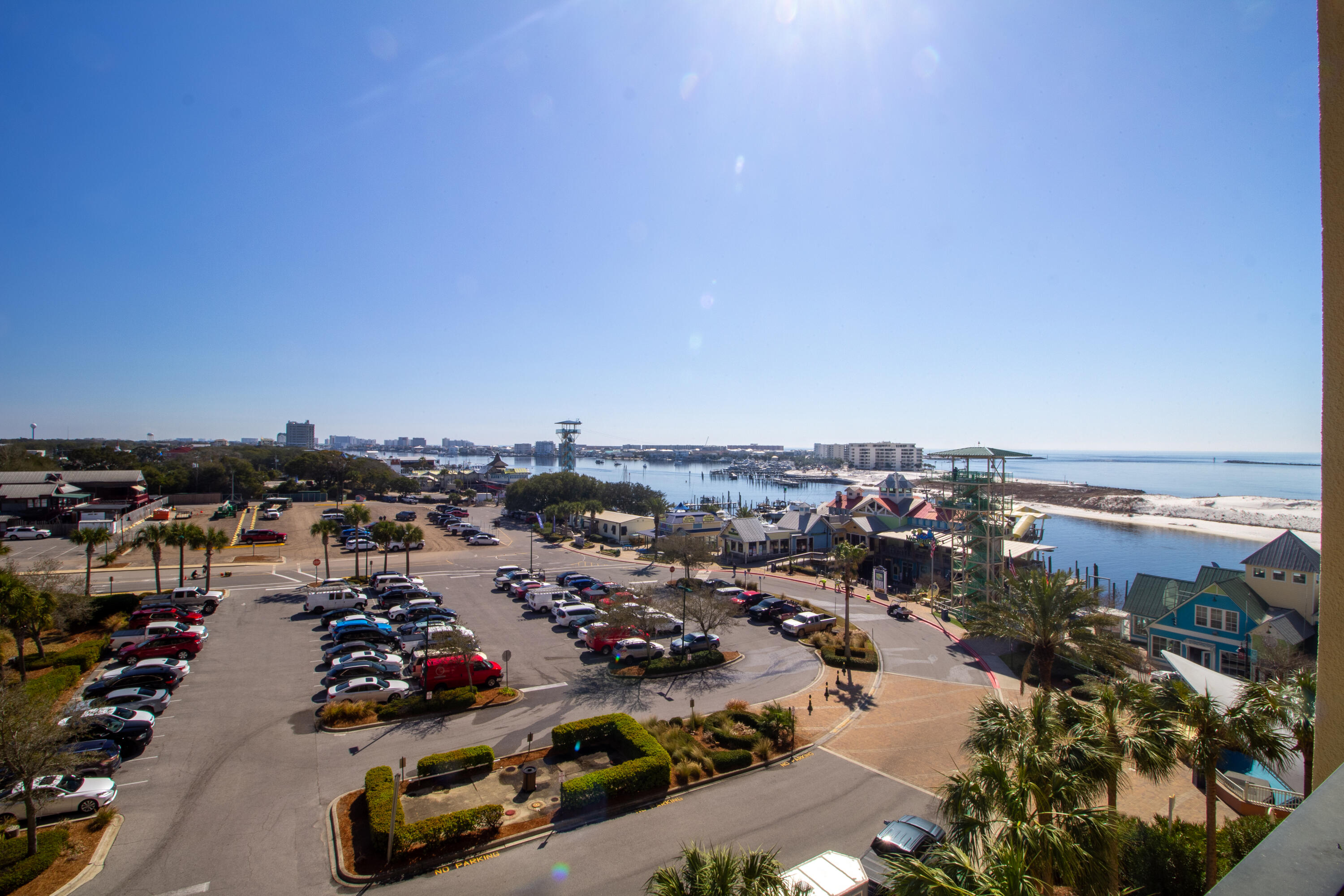 EMERALD GRANDE - Residential