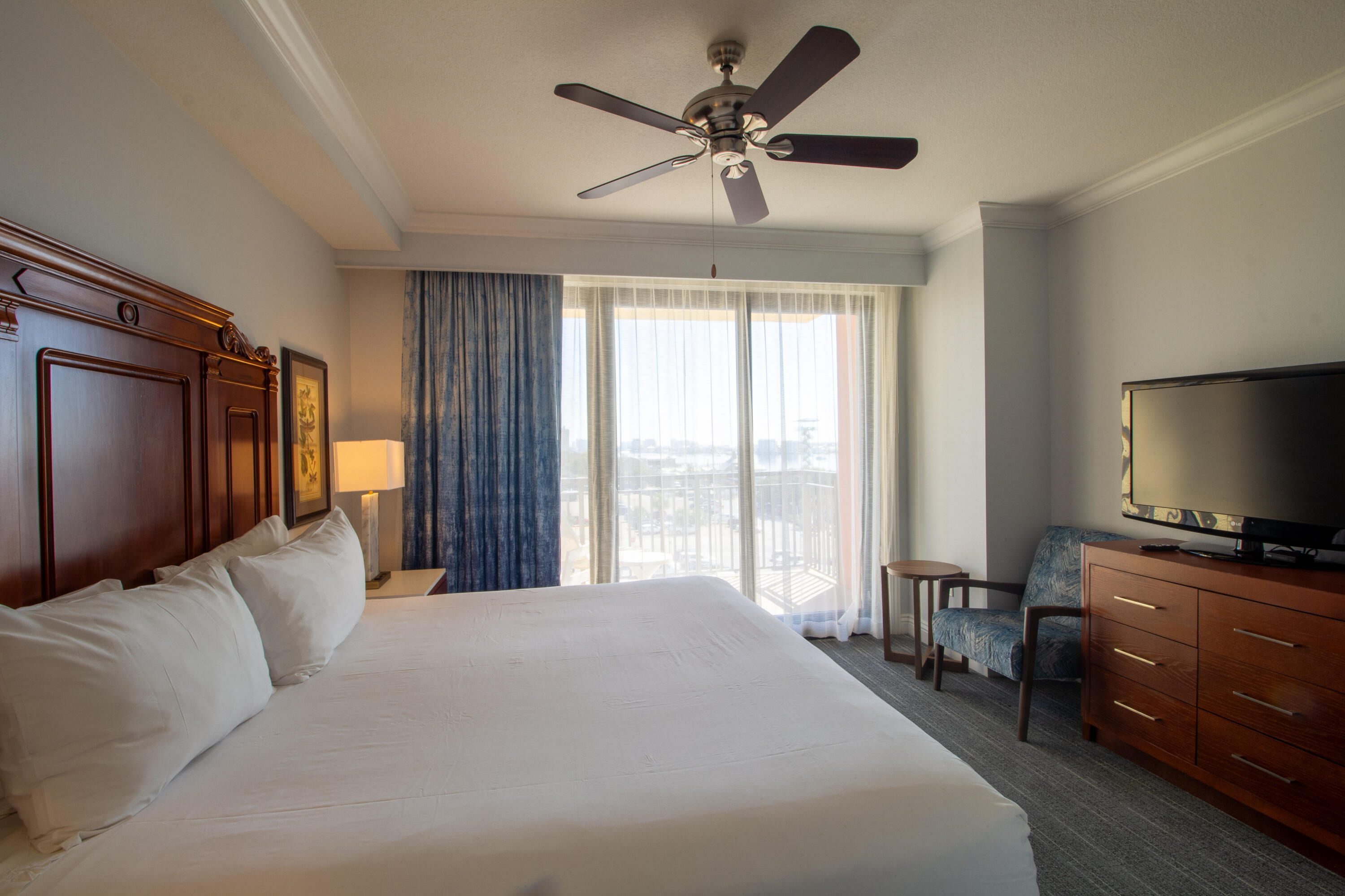 EMERALD GRANDE - Residential