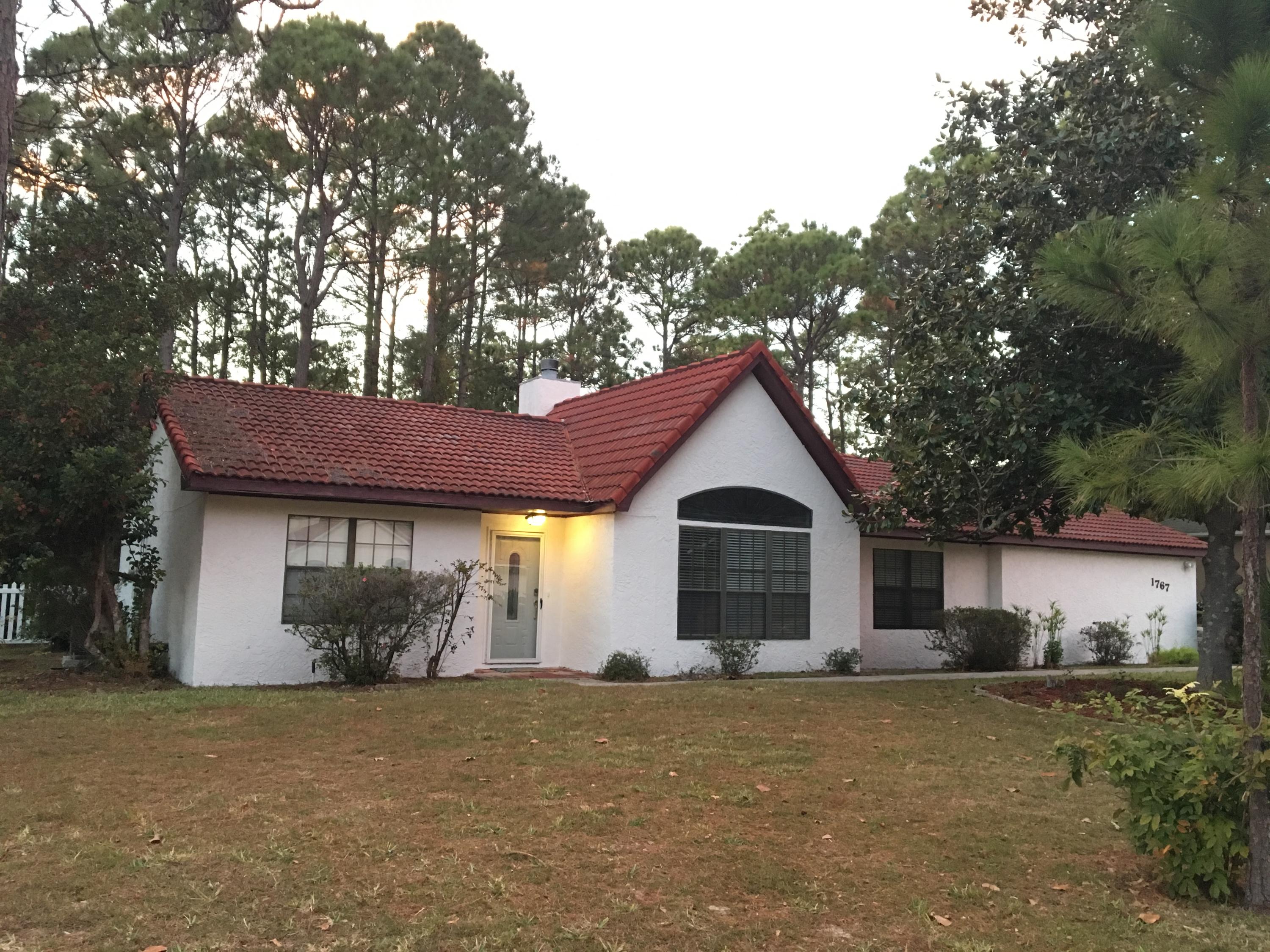 SMUGGLERS COVE - Residential