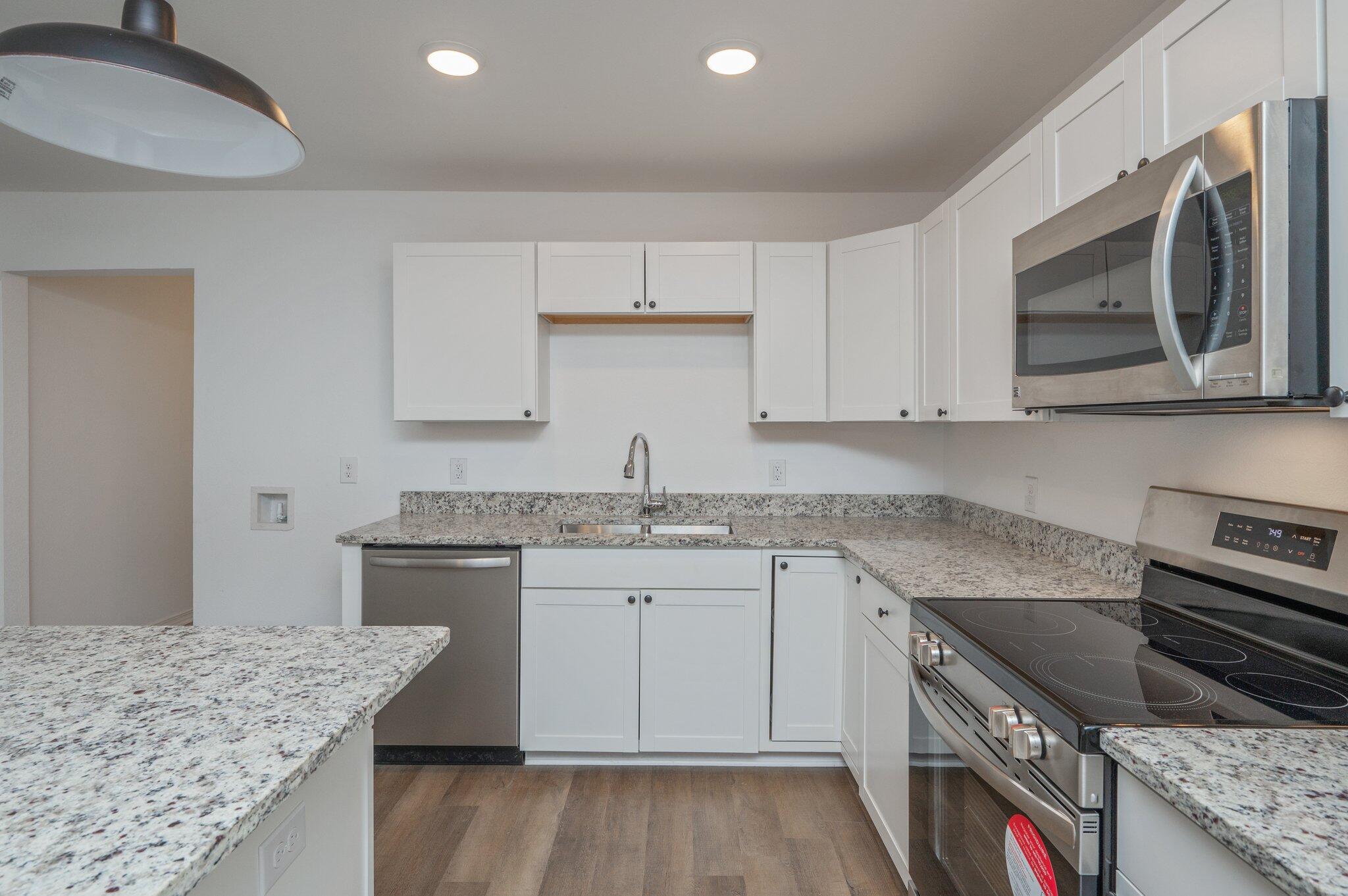 DORIS ALENE - Residential