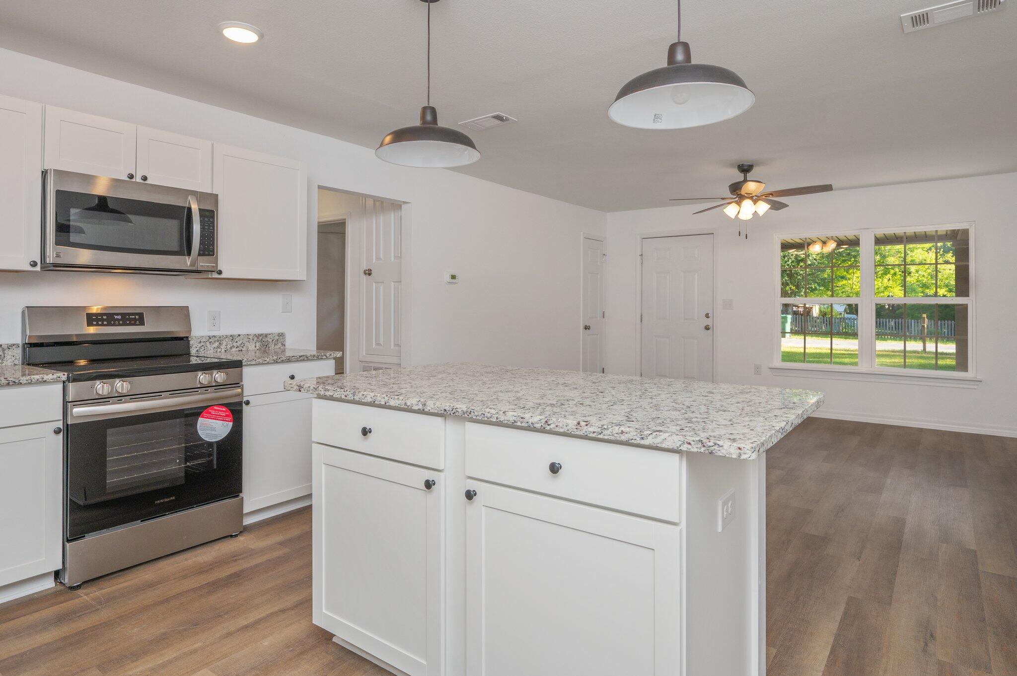 DORIS ALENE - Residential