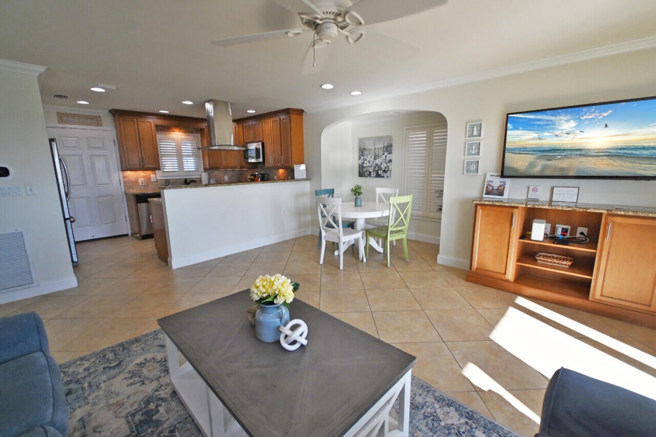 775 Gulf Shore Drive 2080