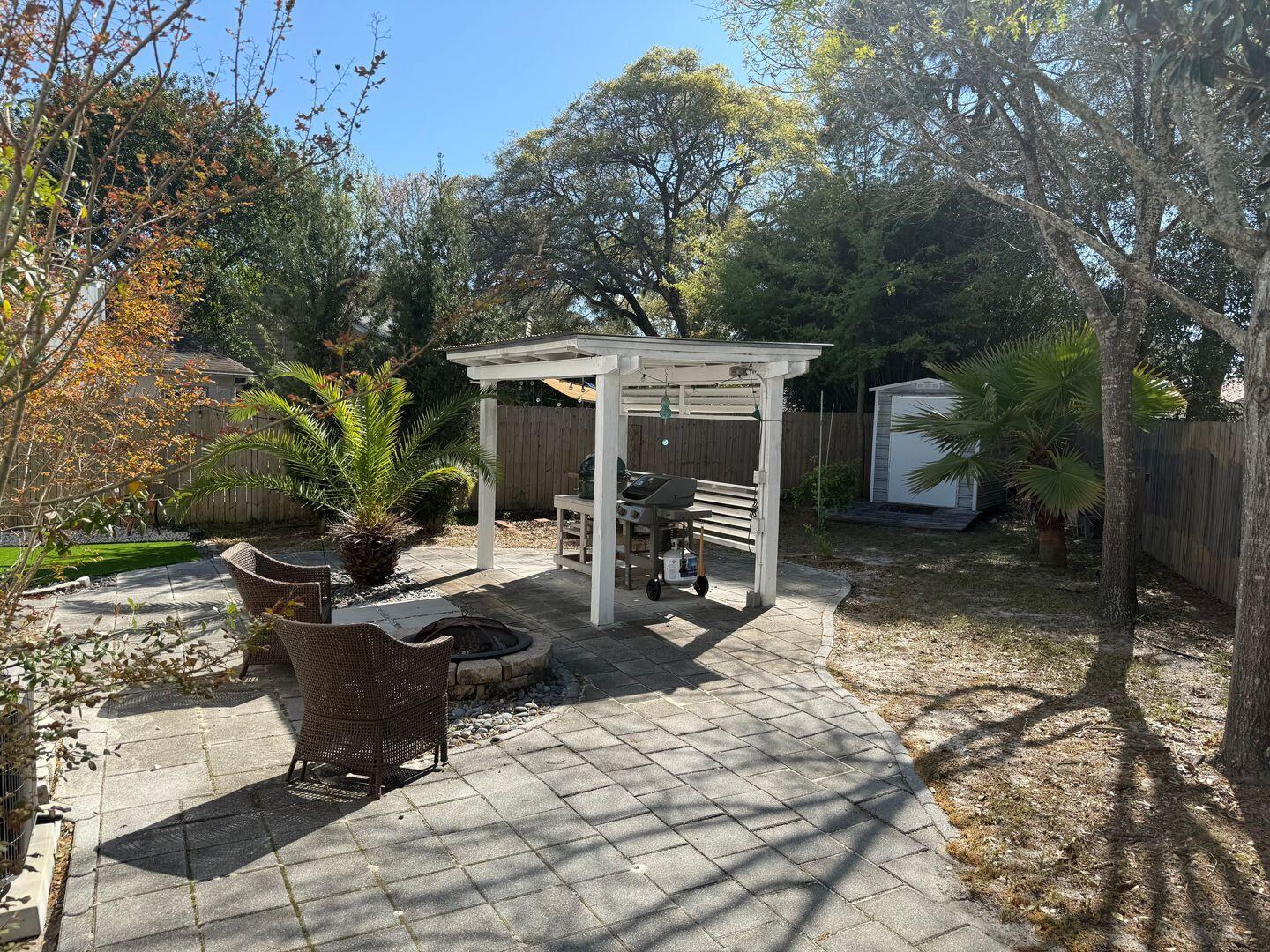 CANTERBURY WOODS - Residential Lease