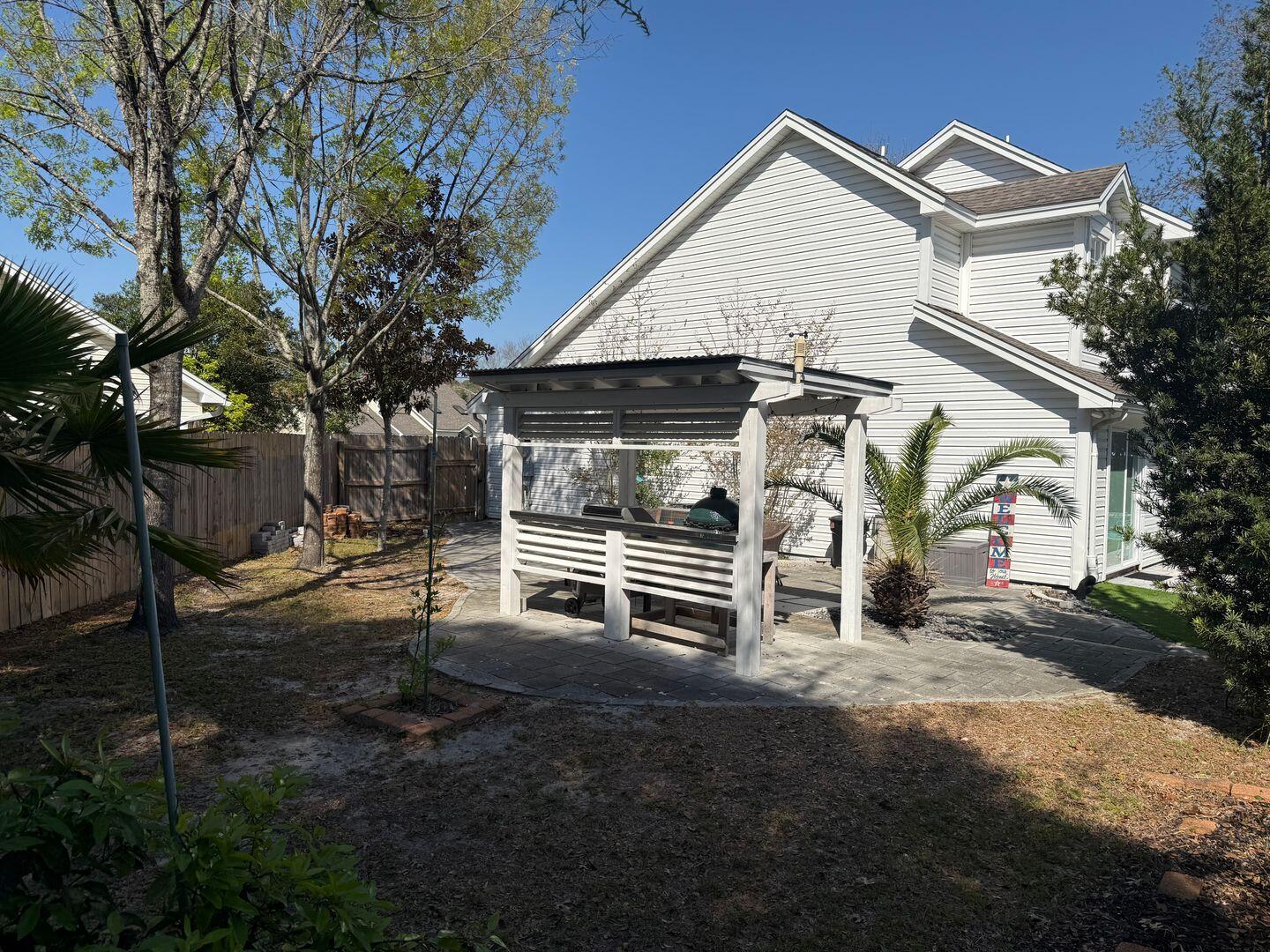 CANTERBURY WOODS - Residential Lease