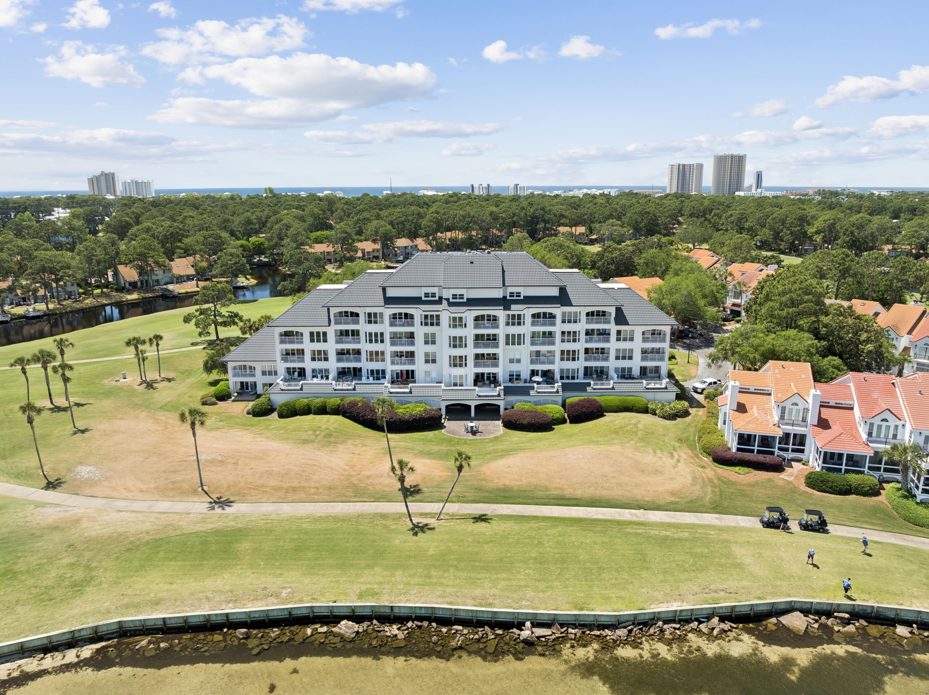 PLAYERS CLUB AT SANDESTIN - Residential